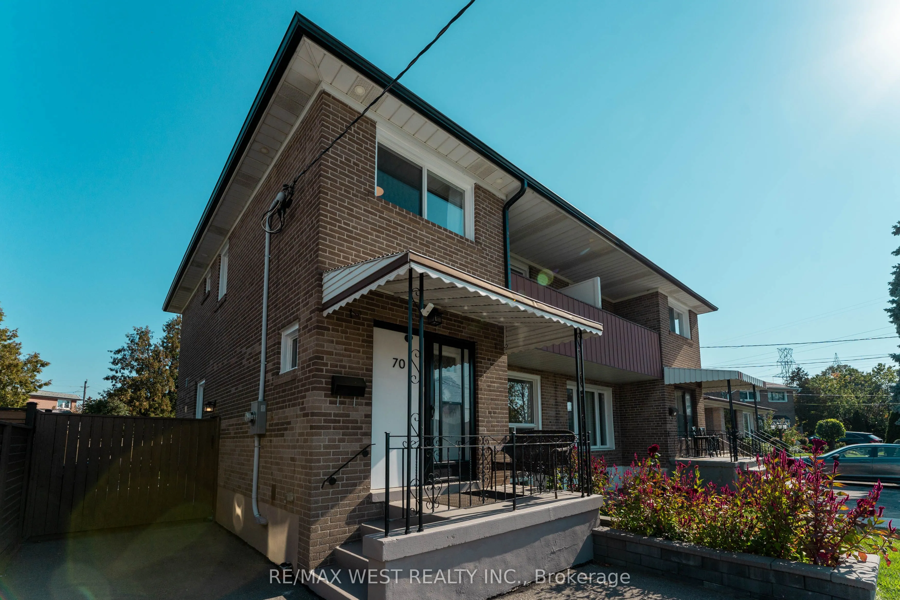 70 Wheatsheaf Crescent