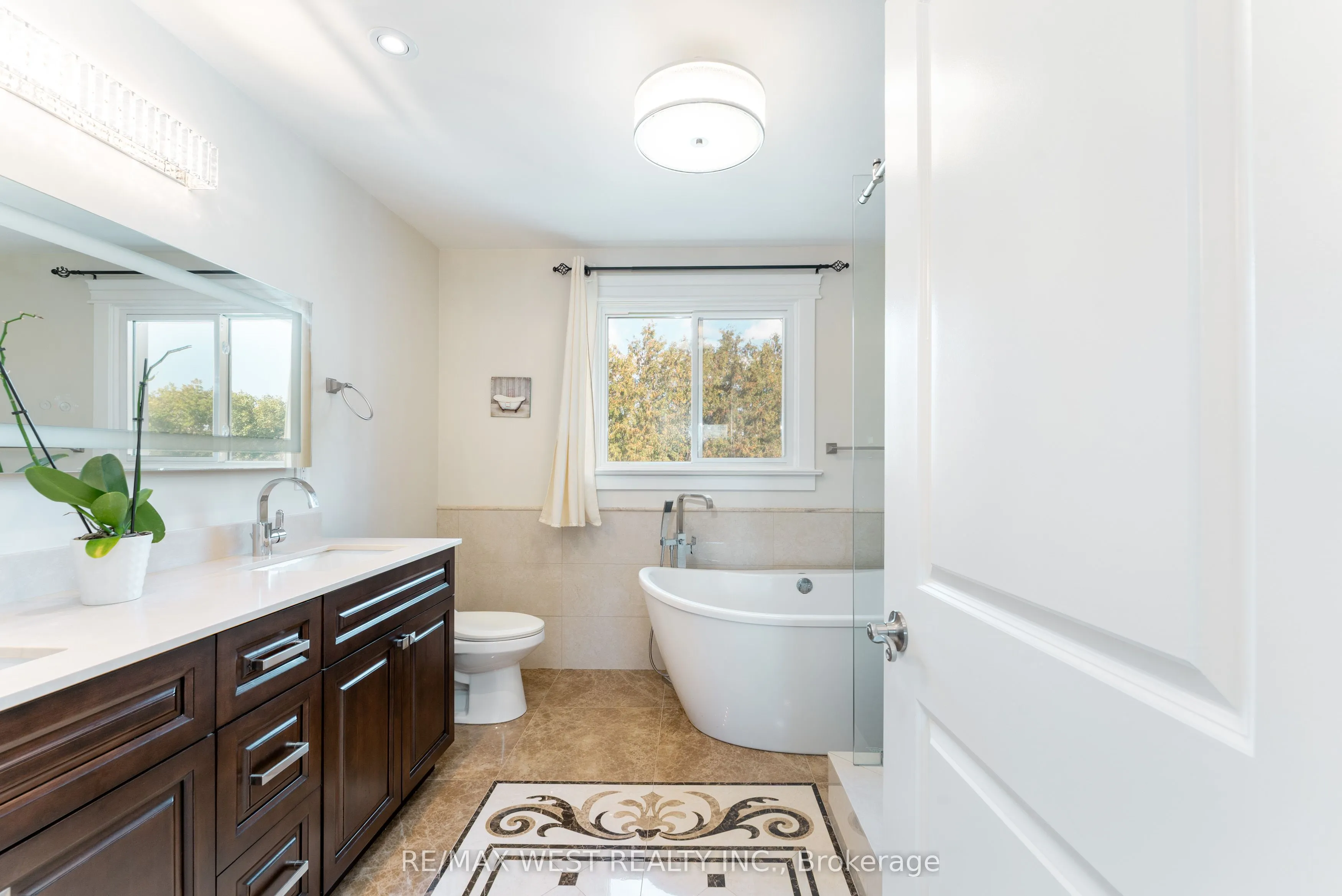 70 Wheatsheaf Crescent