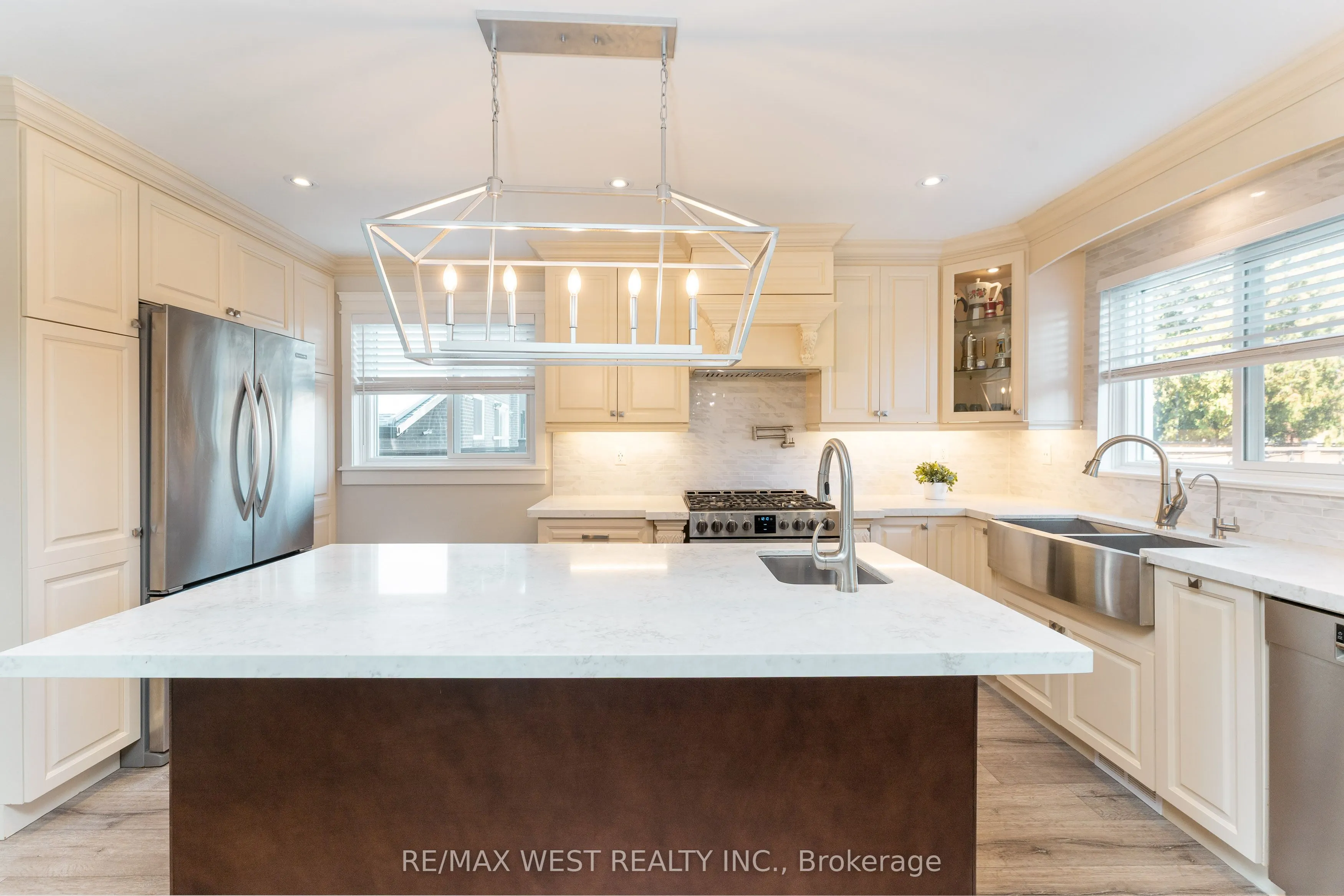 70 Wheatsheaf Crescent