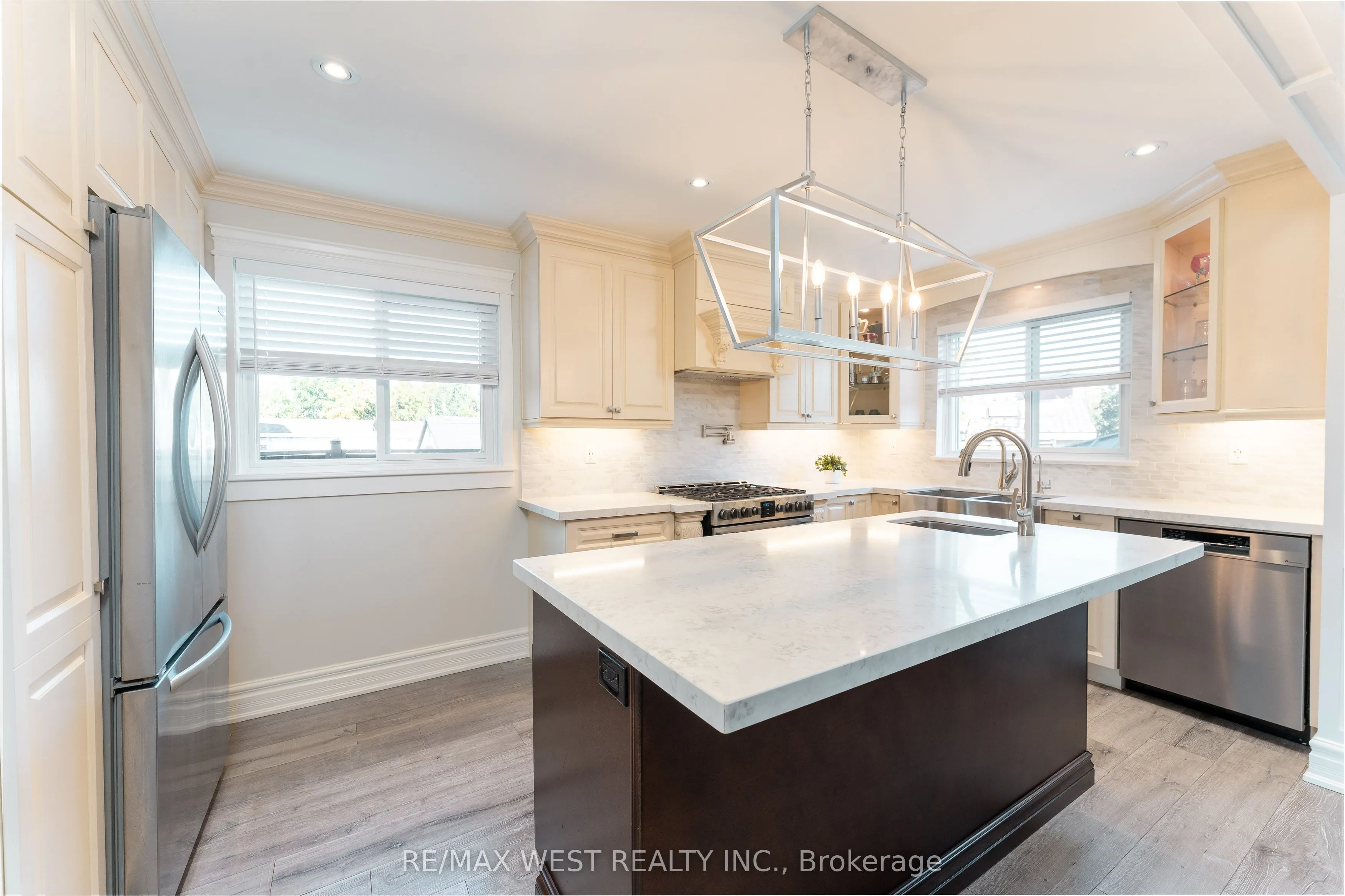 70 Wheatsheaf Crescent