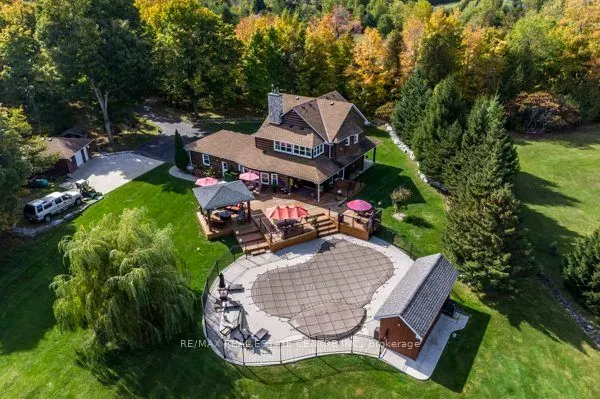 16 Deer Run Crescent