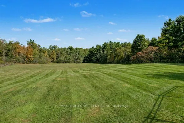 16 Deer Run Crescent