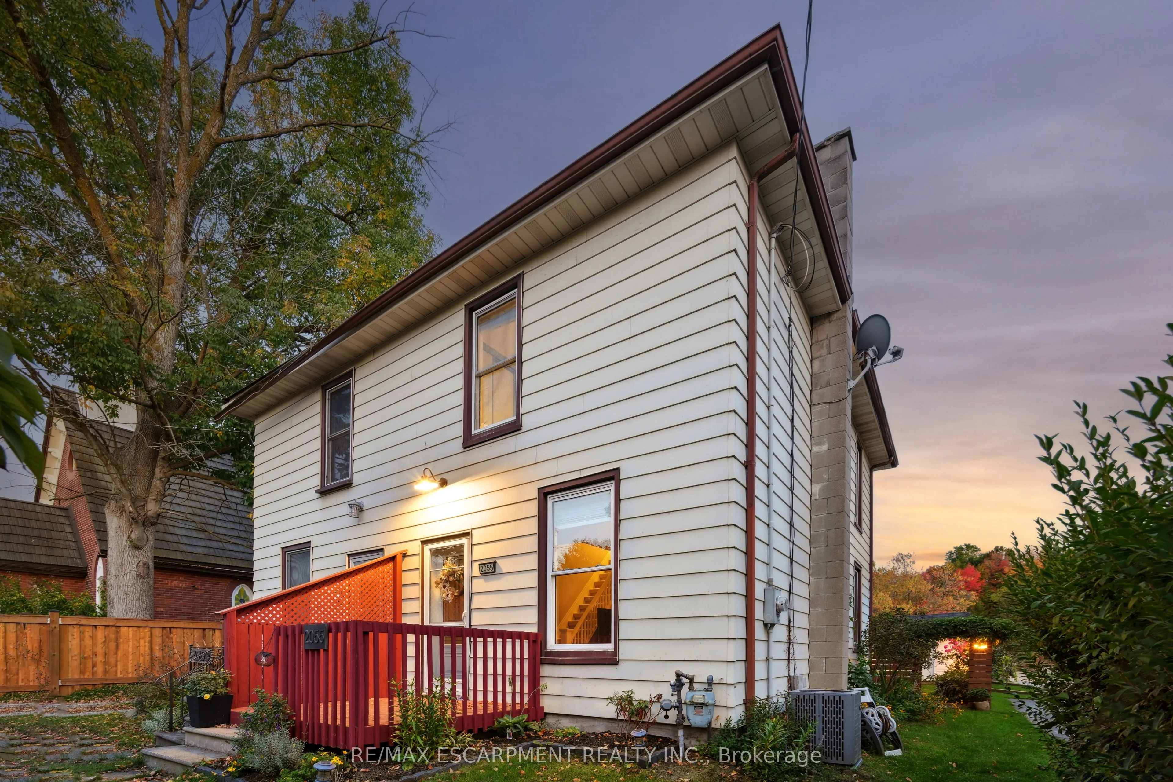 2055 Embleton Road