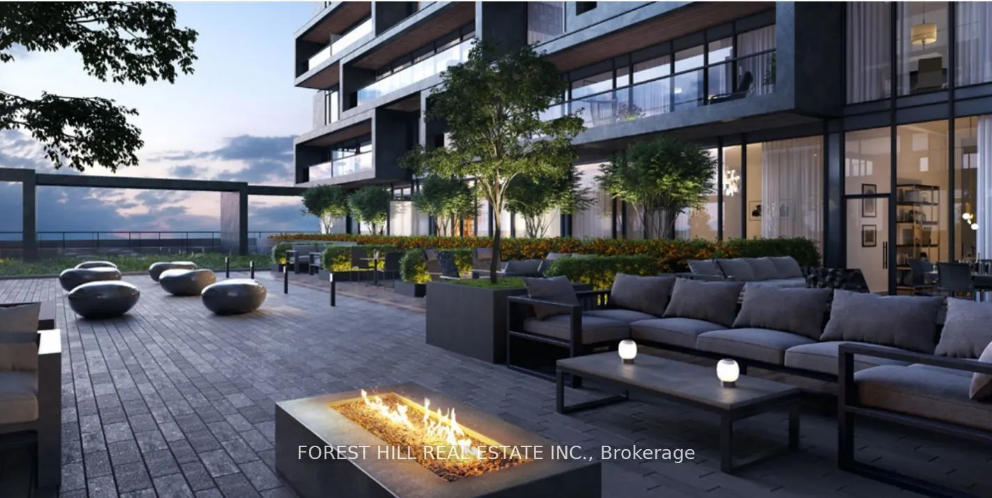 1285 Dupont Street, #802