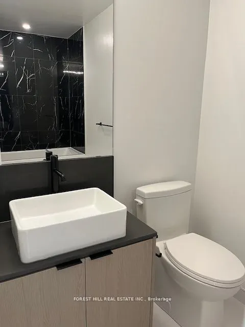 1285 Dupont Street, #802