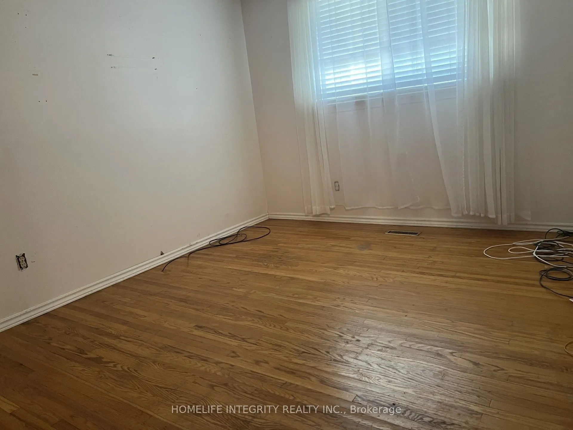 163 Archdekin Drive