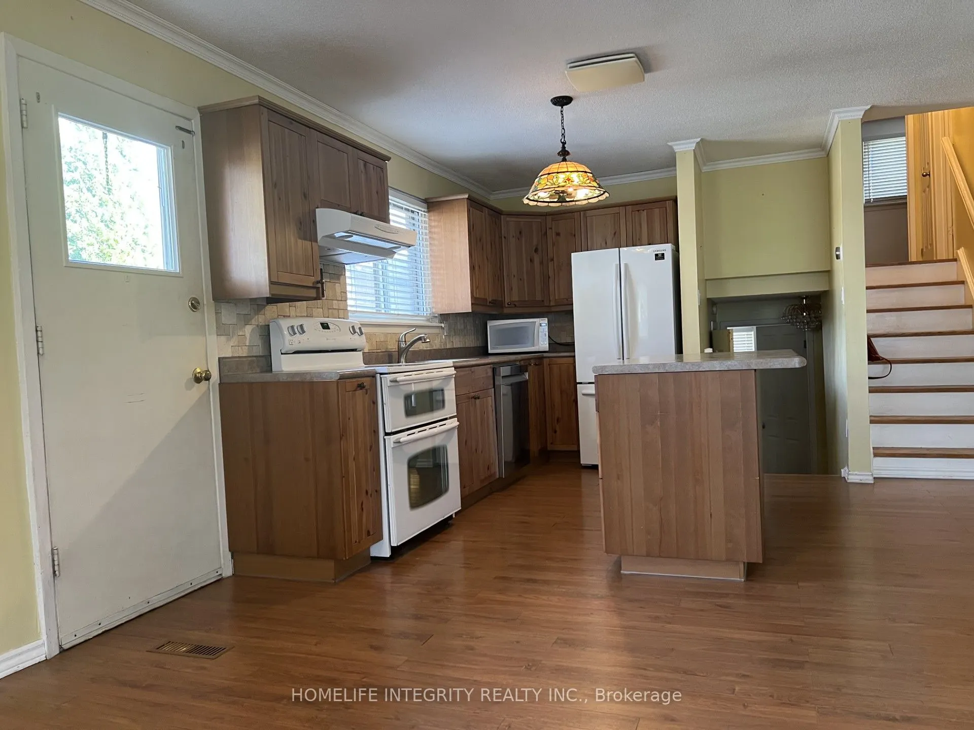 163 Archdekin Drive