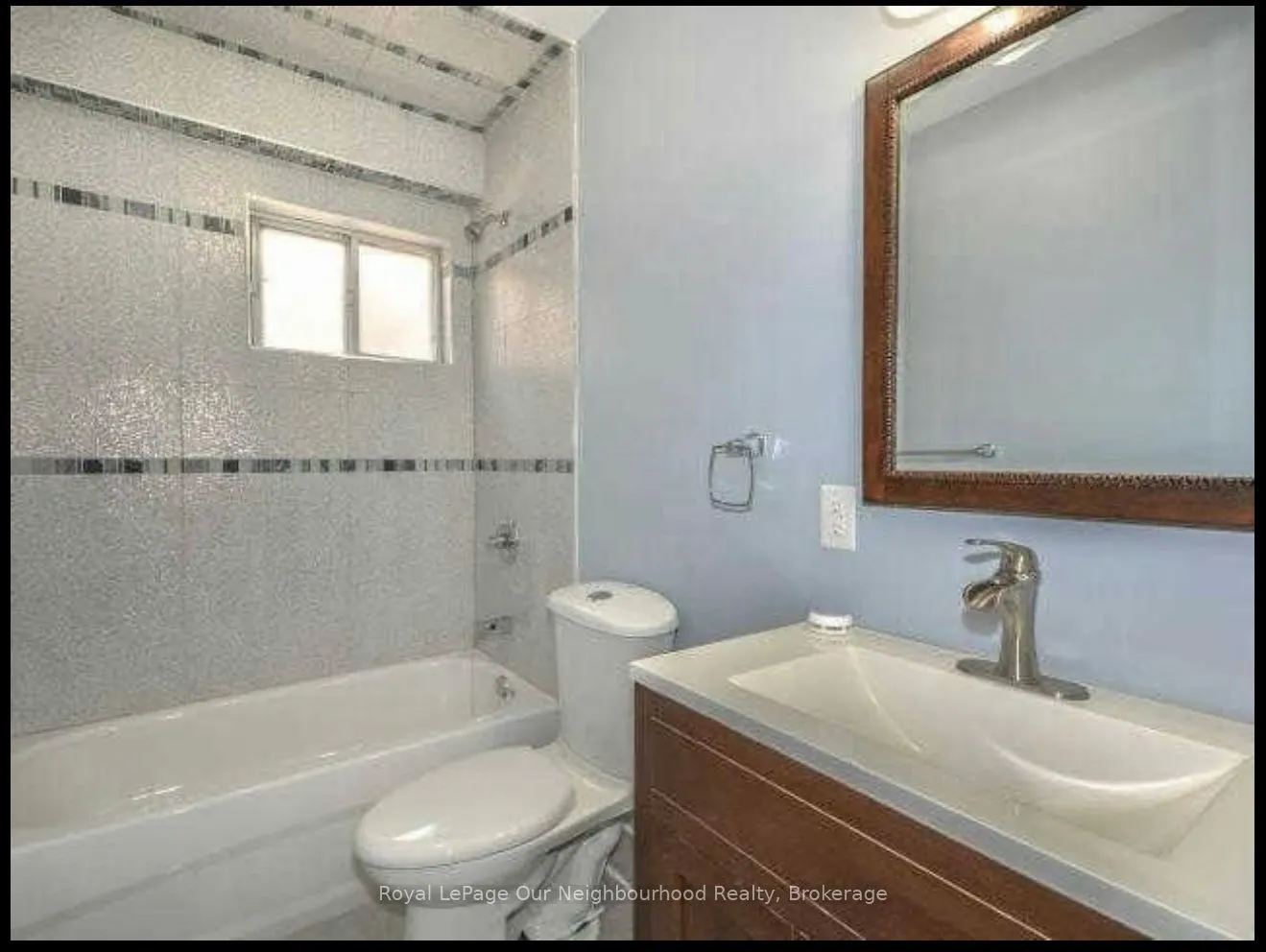 388 Harvie Ave Avenue, #Main Floor