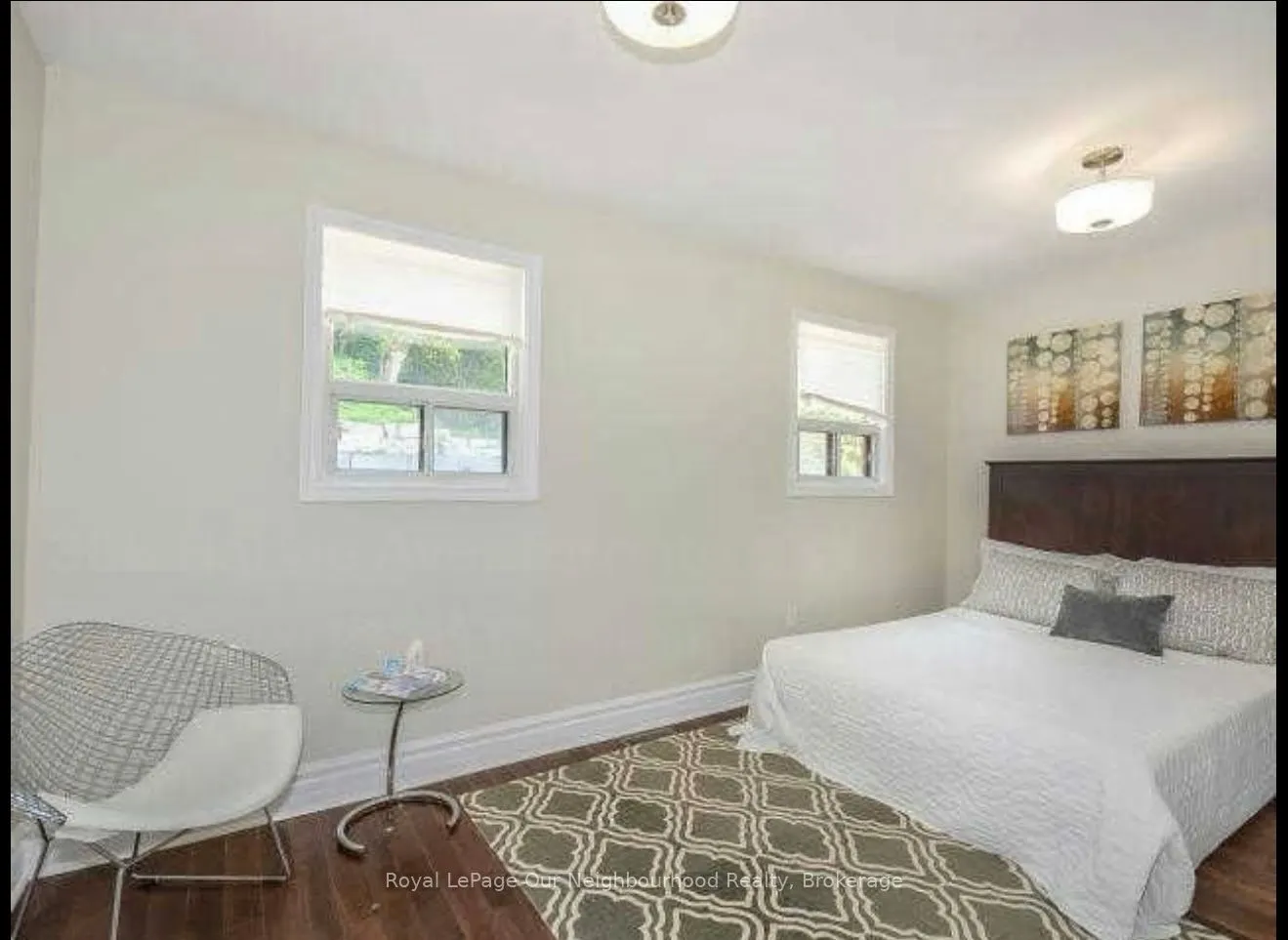 388 Harvie Ave Avenue, #Main Floor
