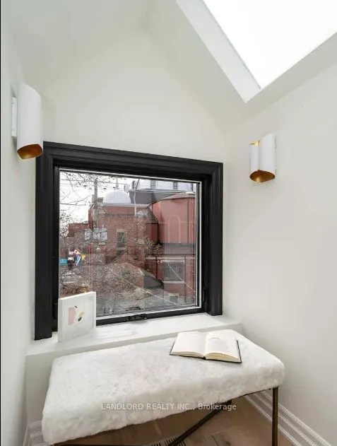 121 Sorauren Avenue, #3