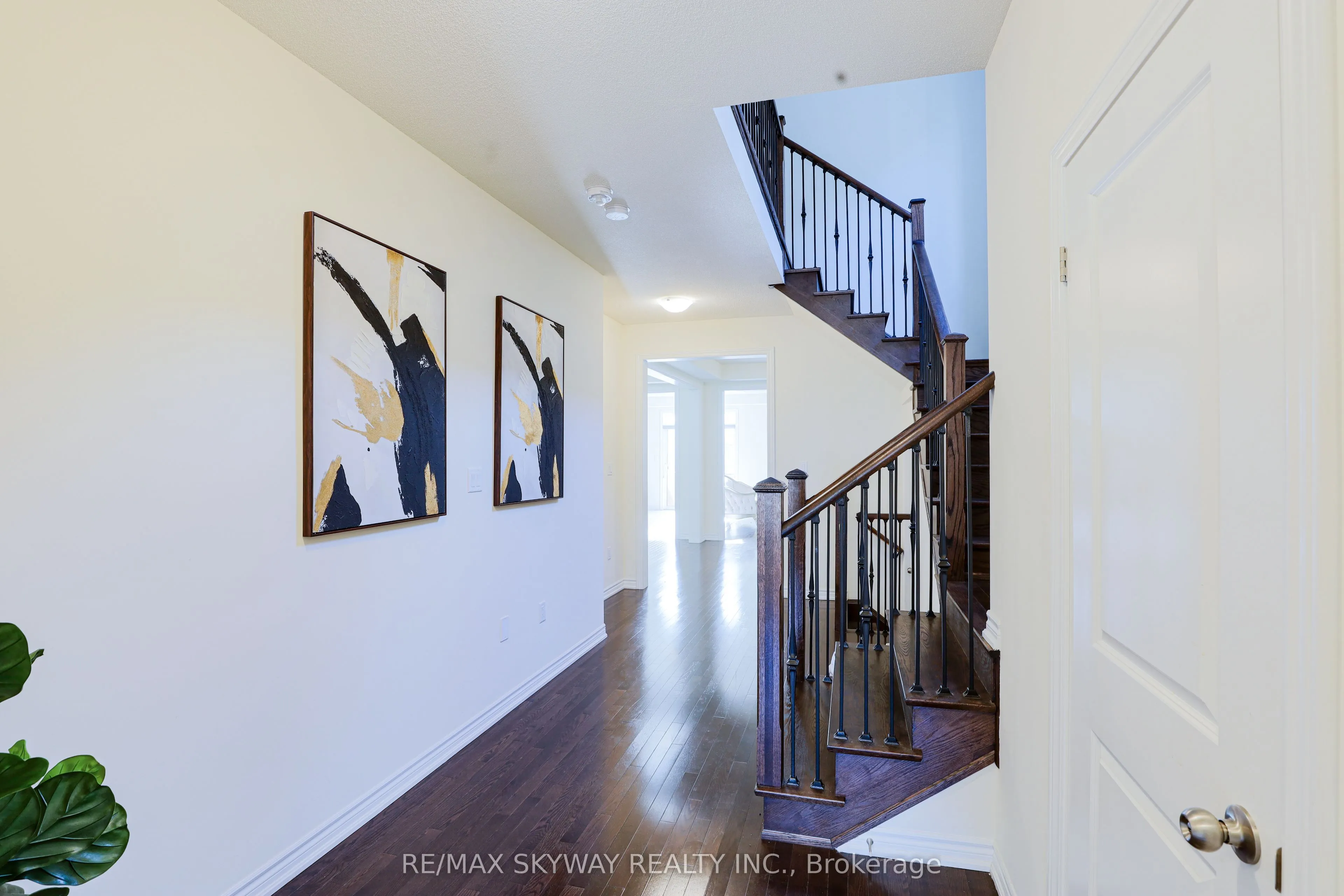 379 Valleyway Drive