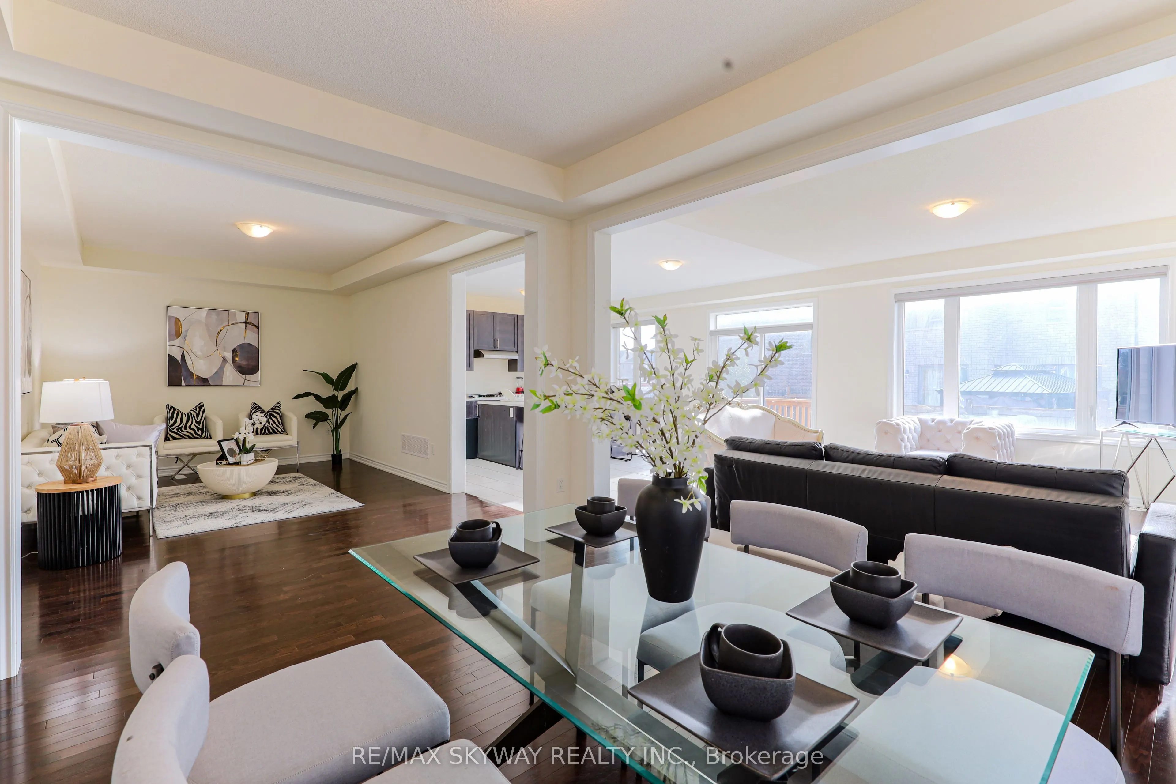 379 Valleyway Drive