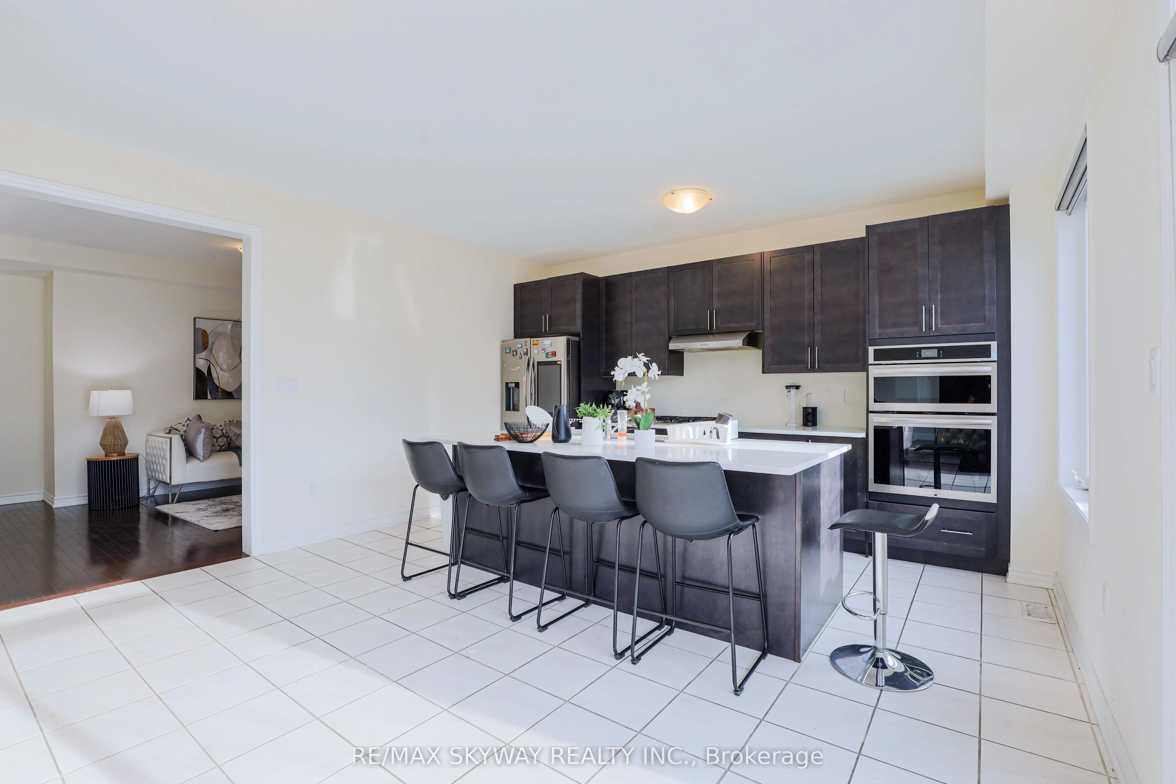 379 Valleyway Drive