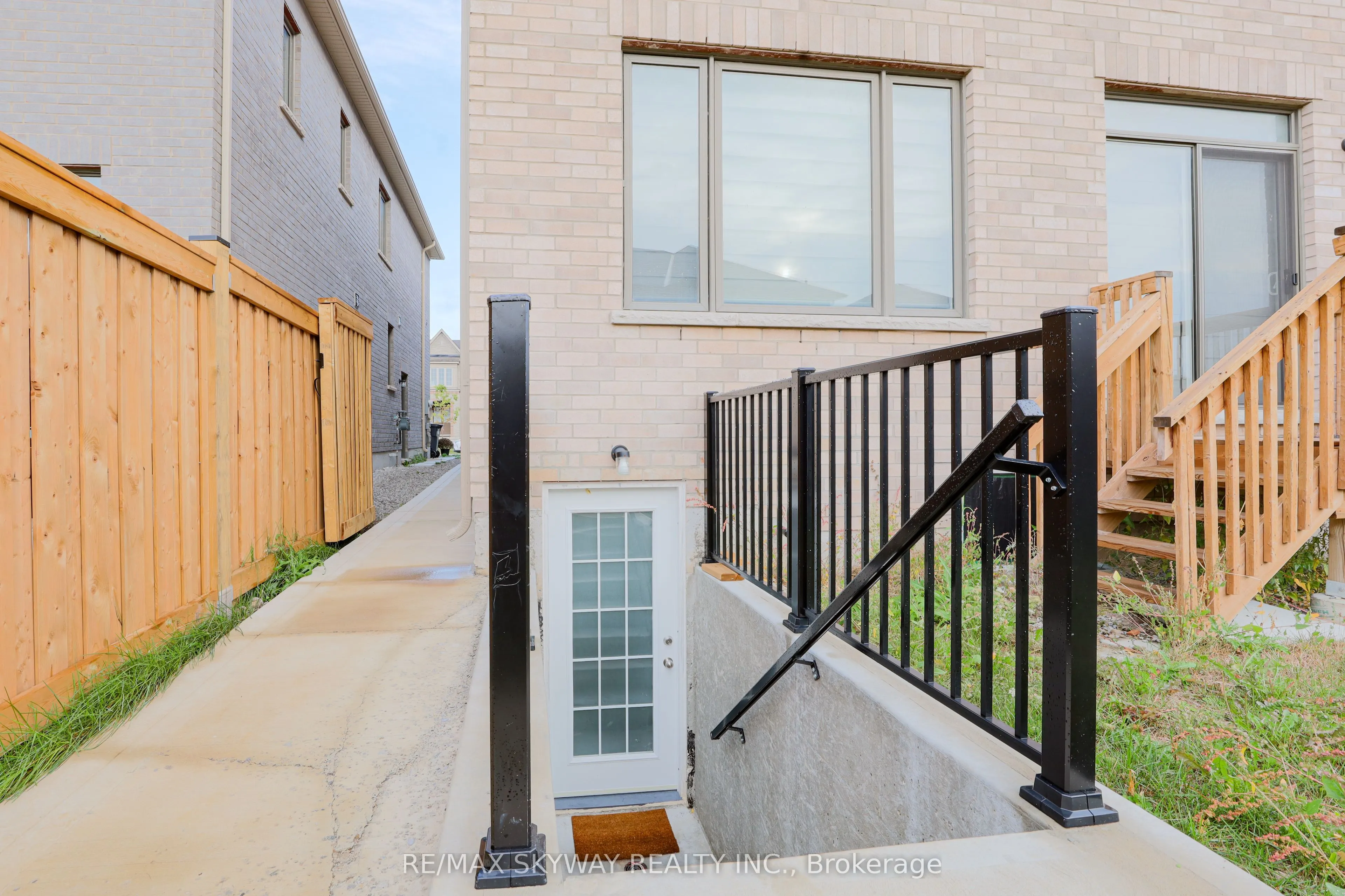 379 Valleyway Drive