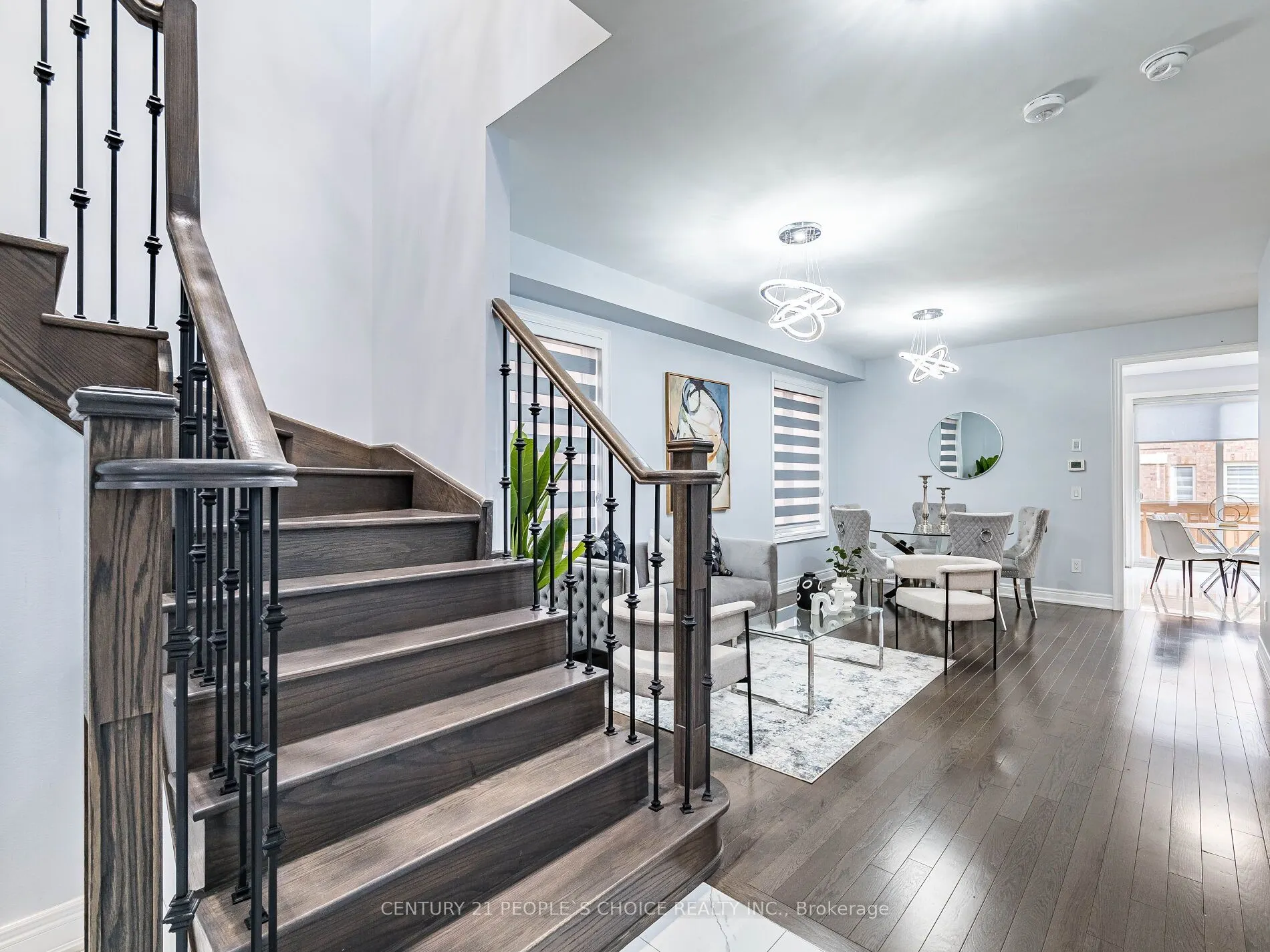 9 Sinatra Street
