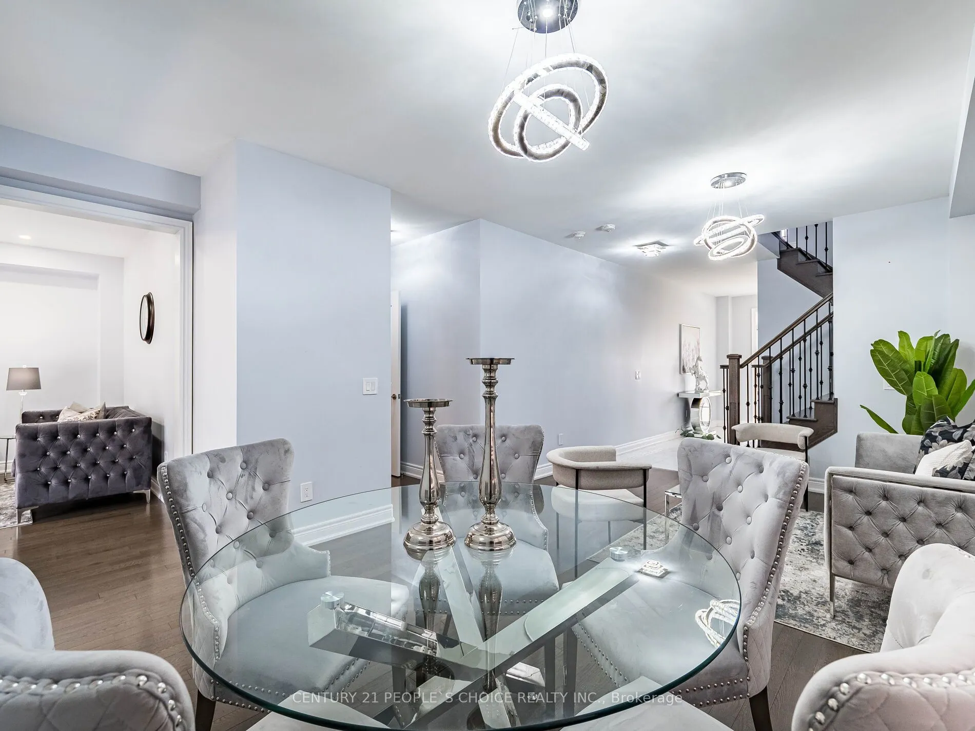 9 Sinatra Street