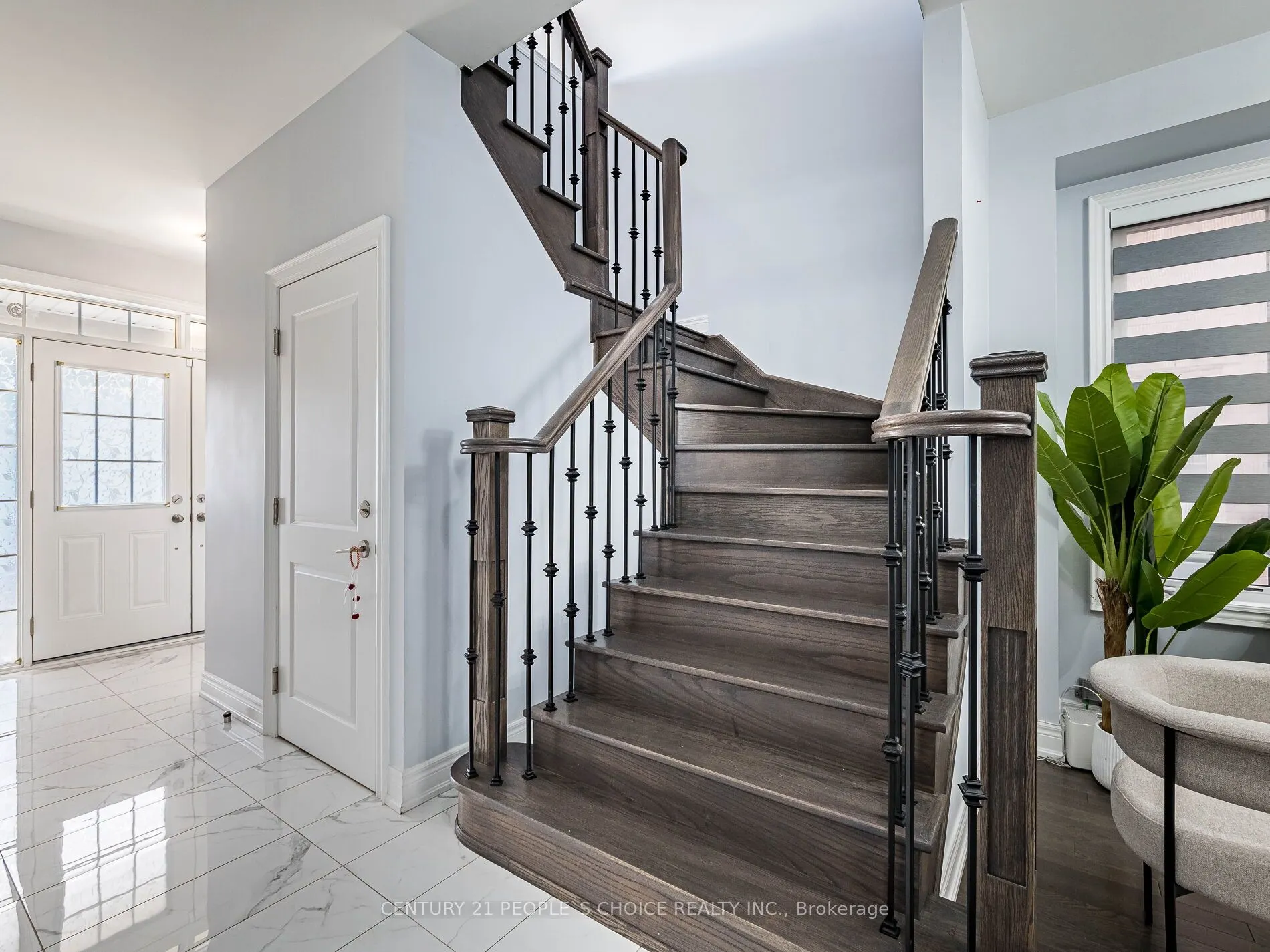 9 Sinatra Street