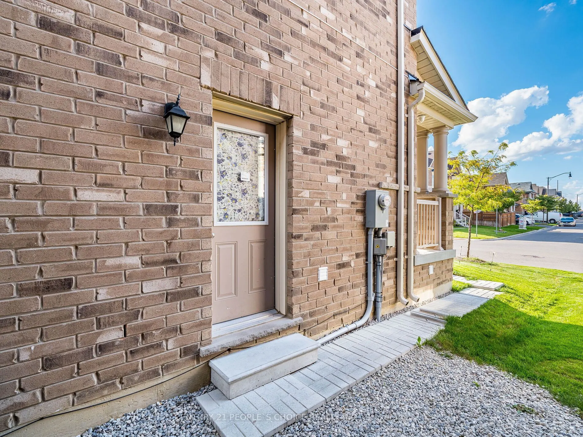 9 Sinatra Street