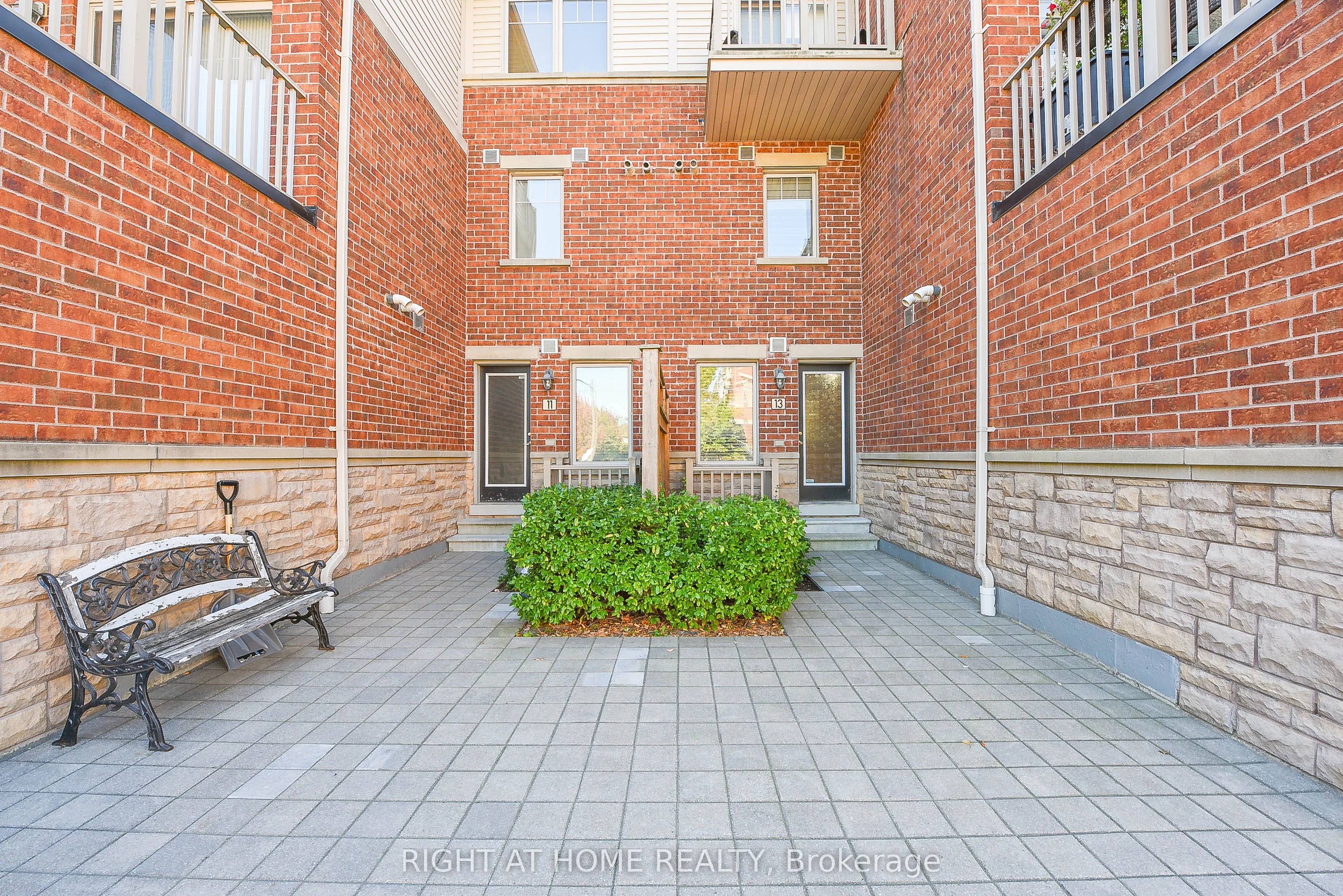 3335 Thomas Street, #13