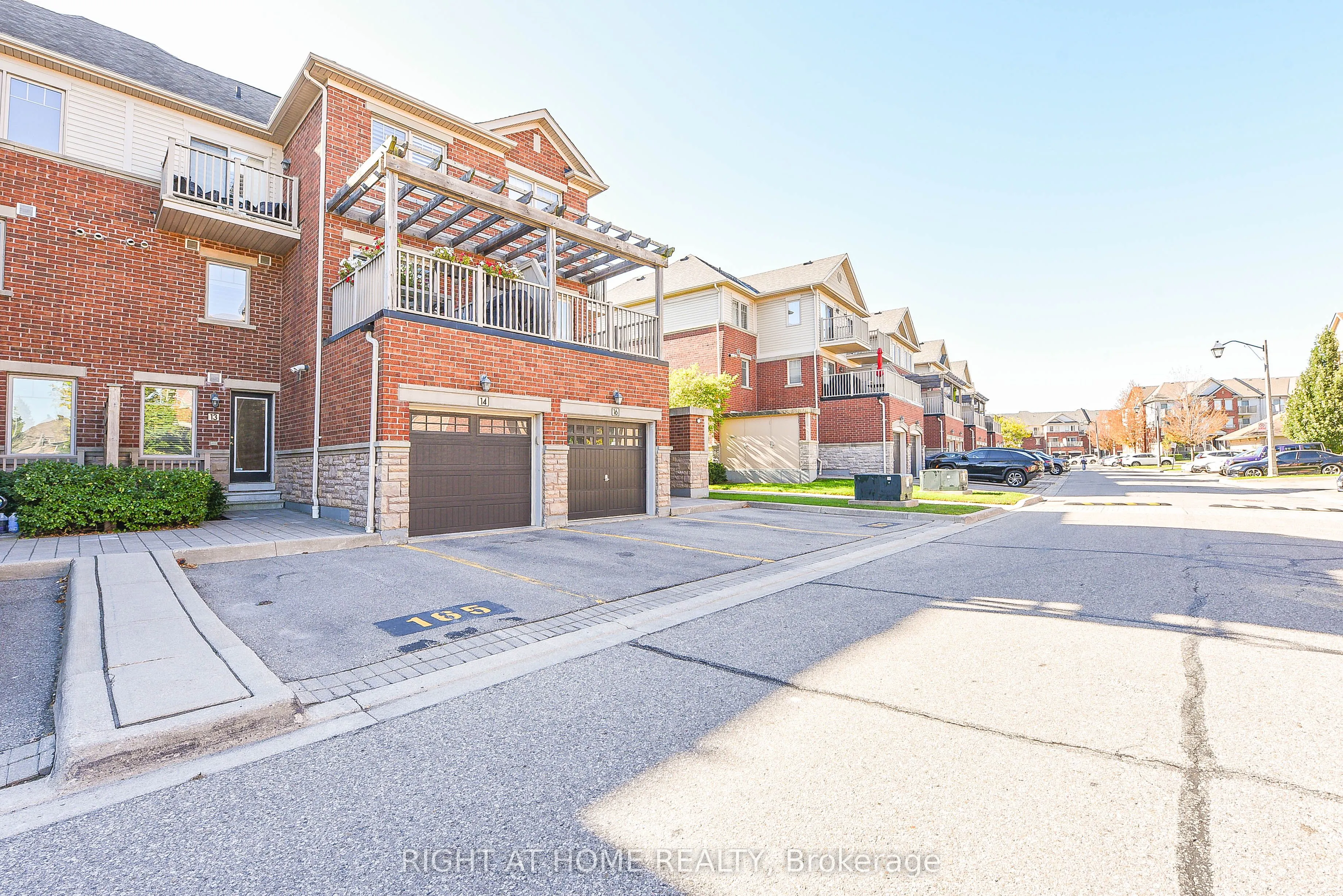 3335 Thomas Street, #13