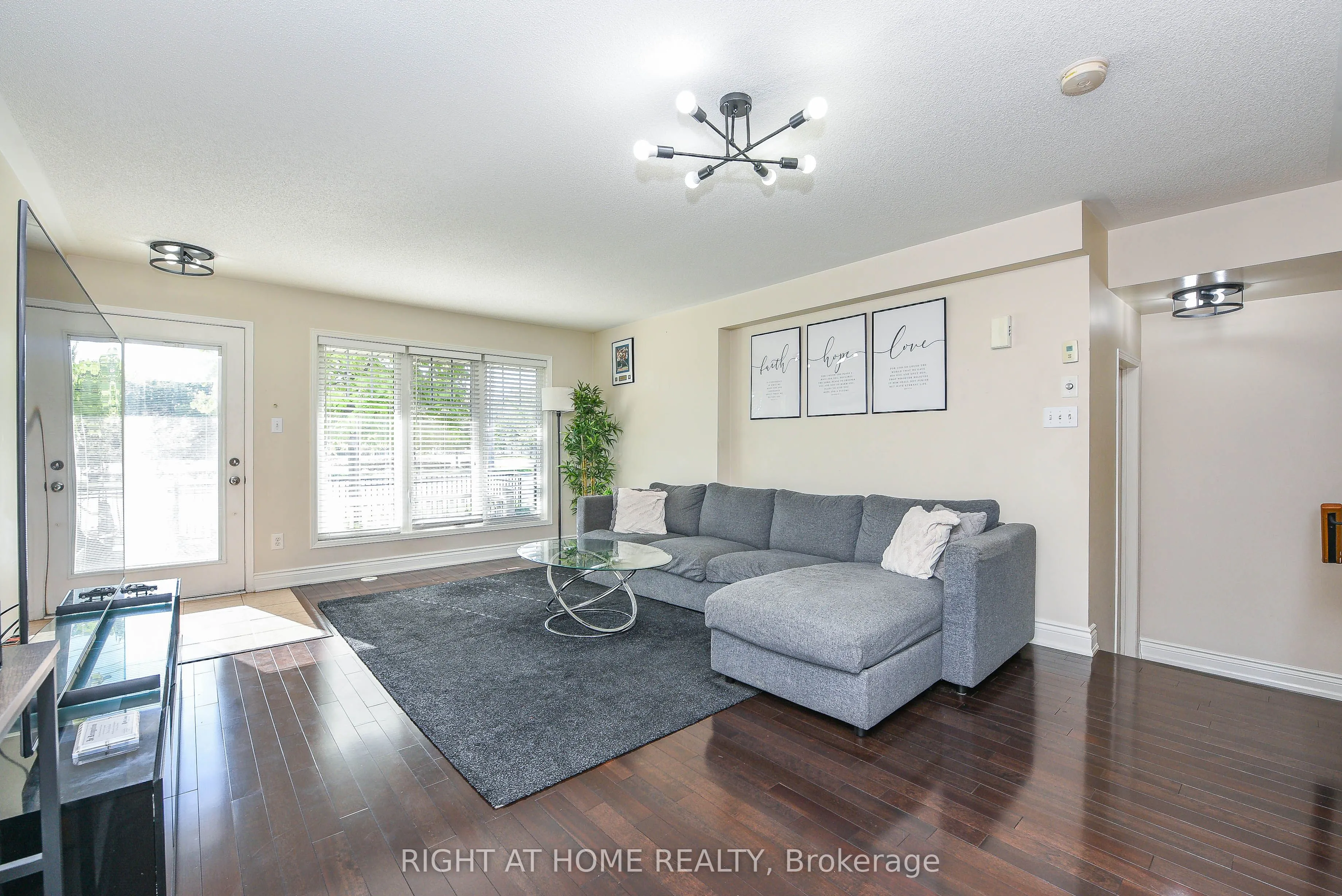 3335 Thomas Street, #13