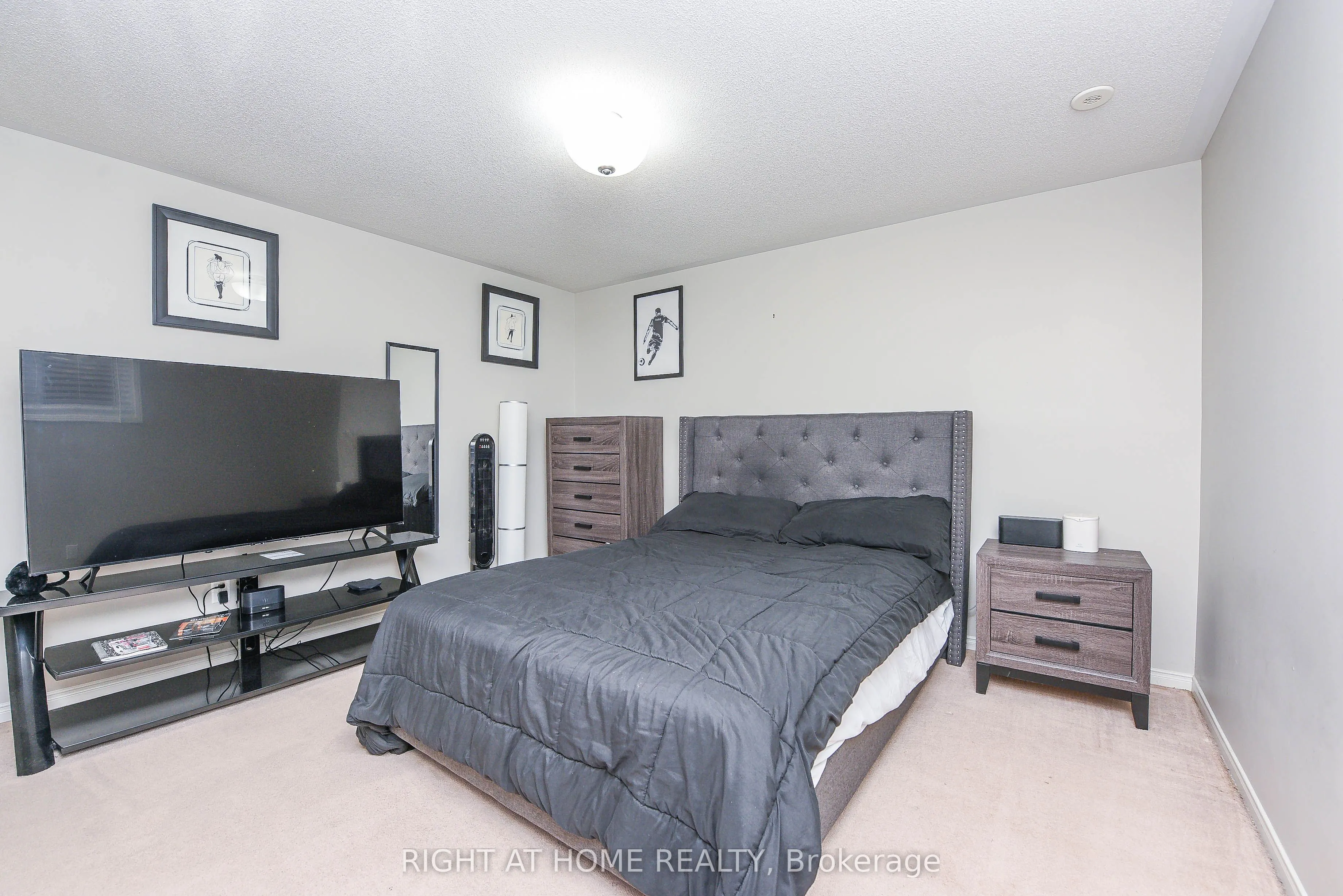 3335 Thomas Street, #13