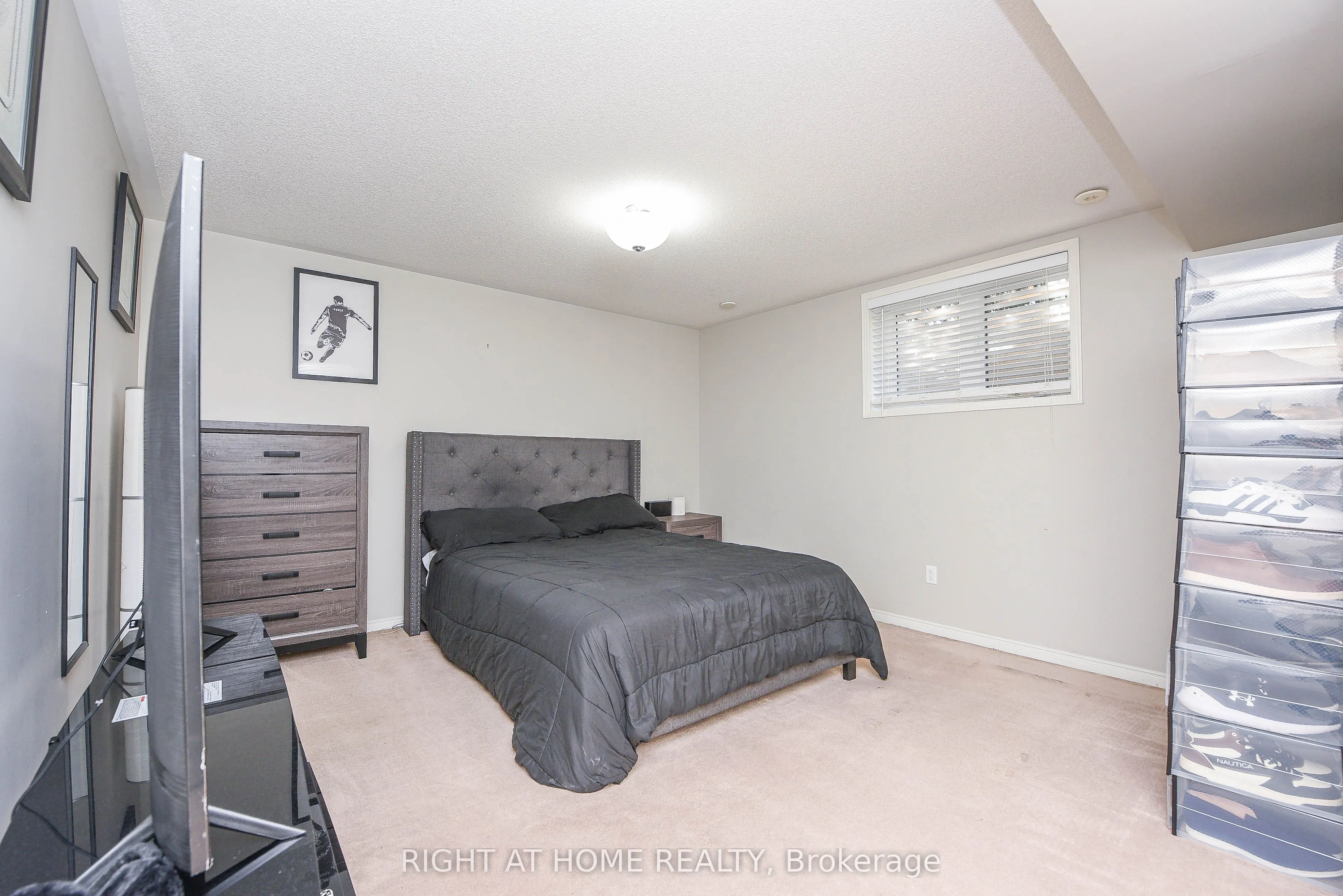3335 Thomas Street, #13