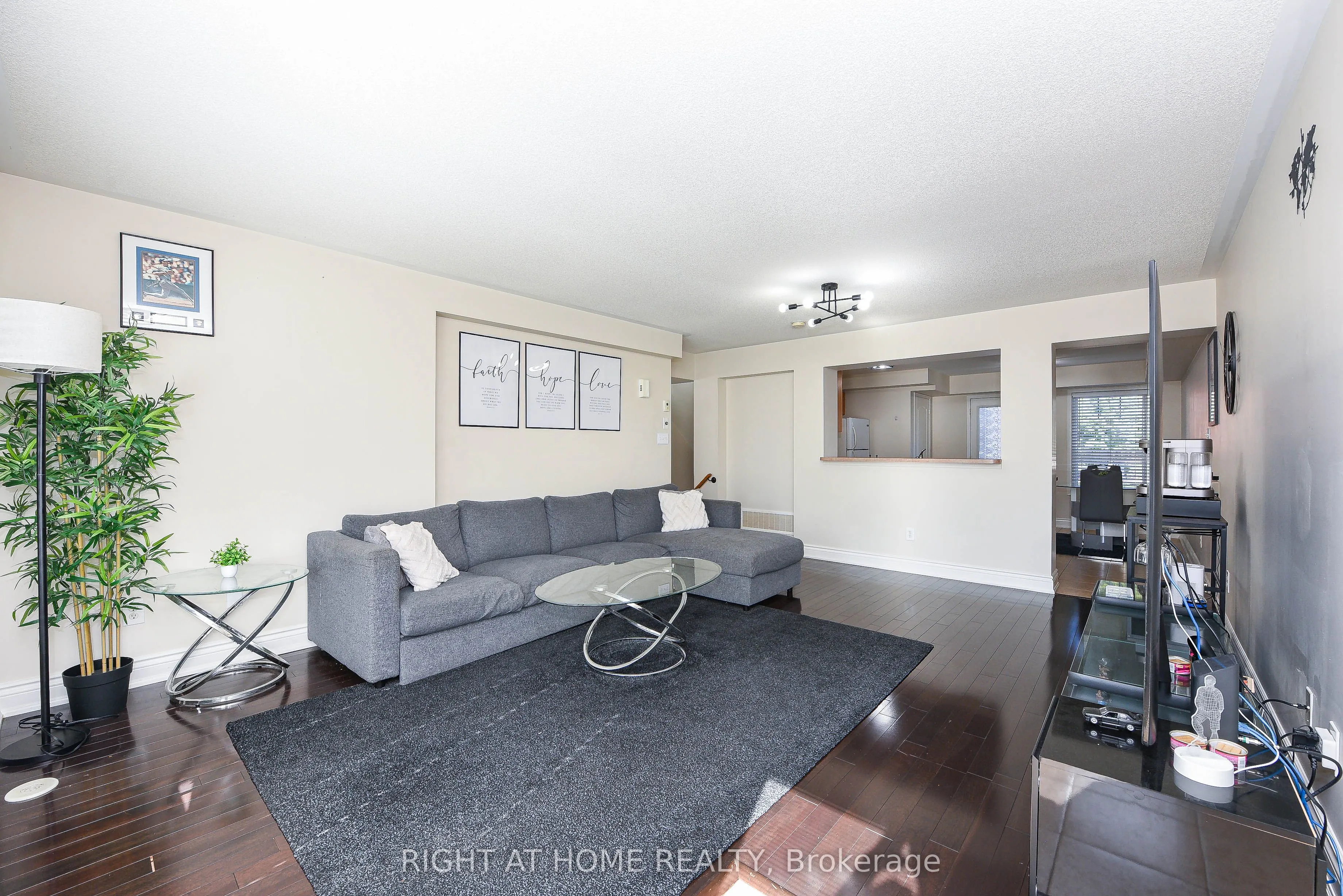 3335 Thomas Street, #13