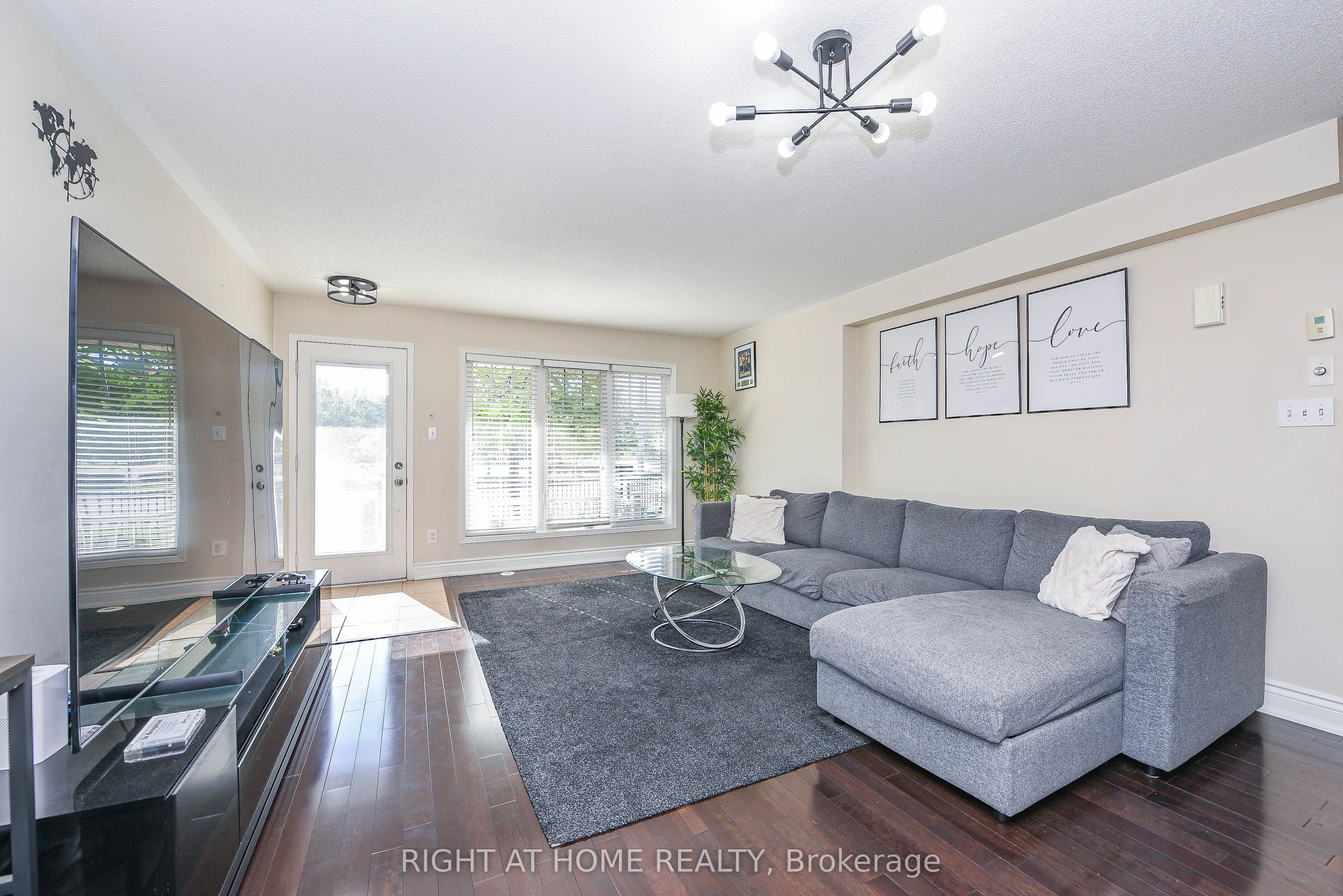 3335 Thomas Street, #13