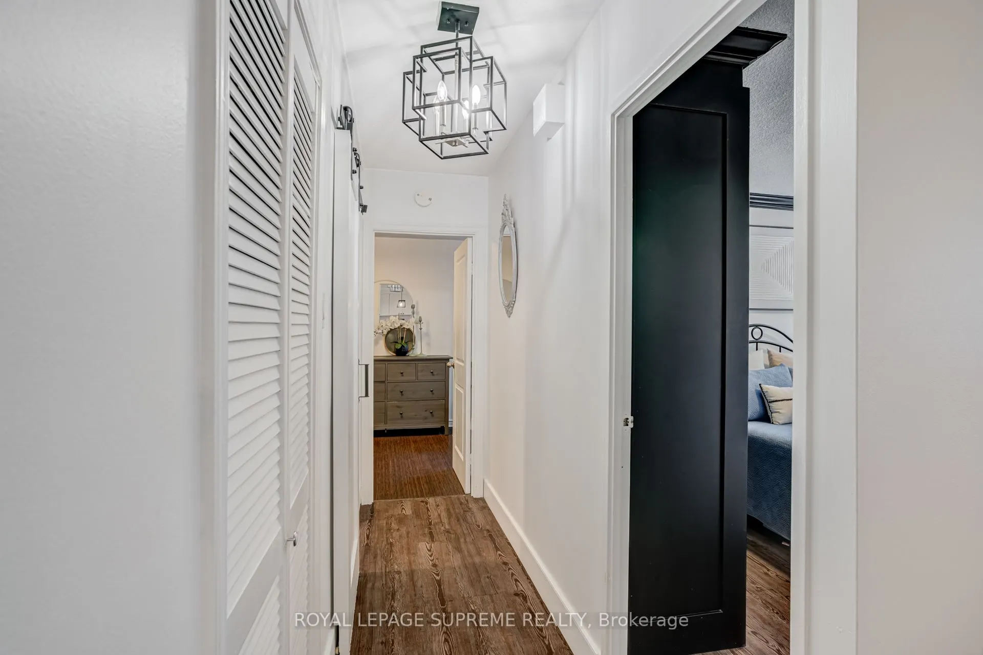 541 Blackthorn Avenue, #206