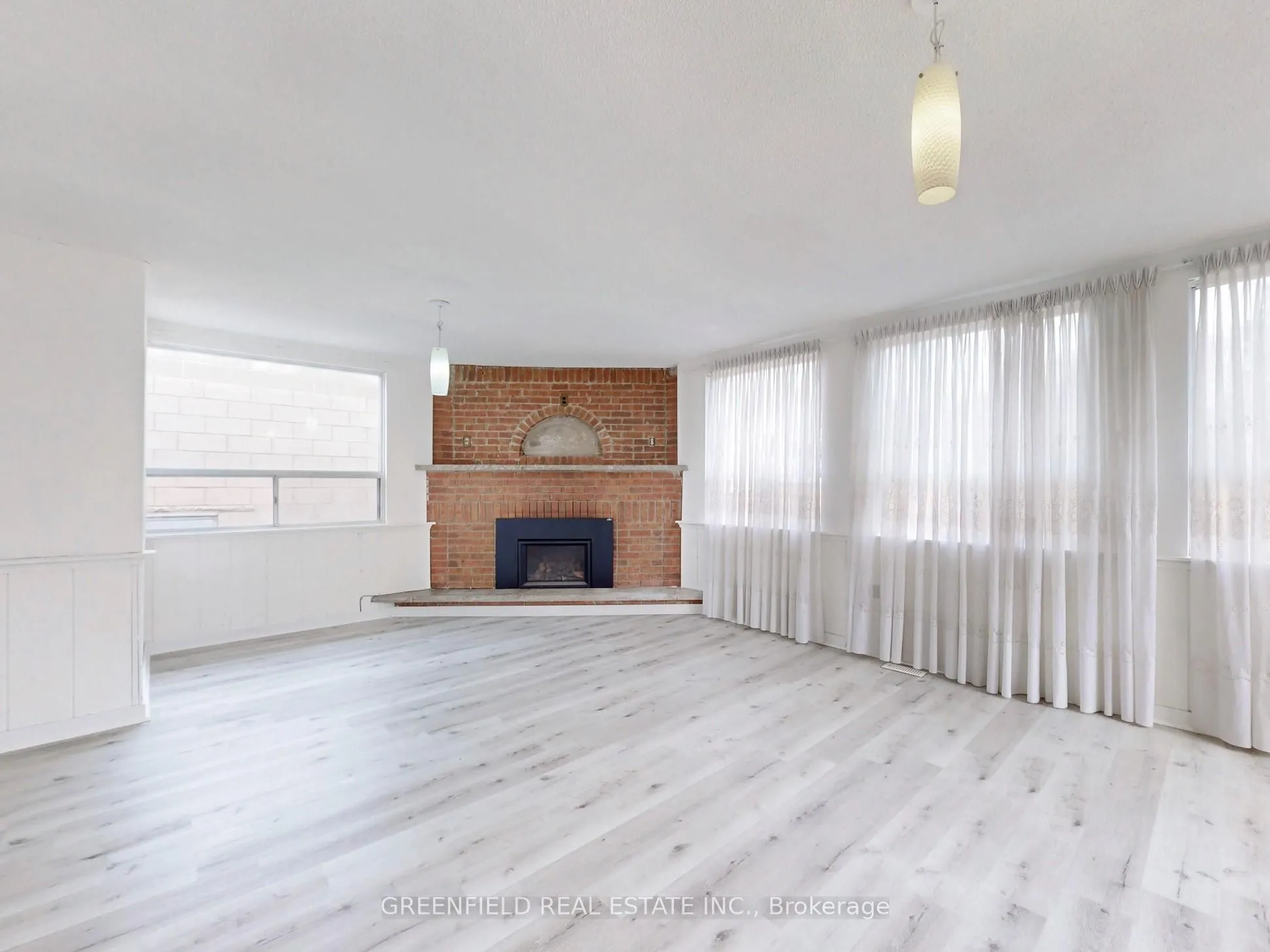 3131 Weston Road