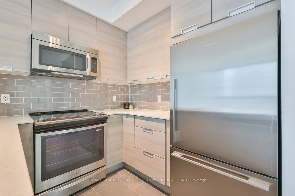 55 Eglinton Avenue W, #1610