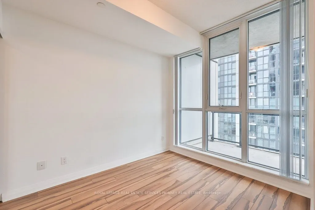 55 Eglinton Avenue W, #1610