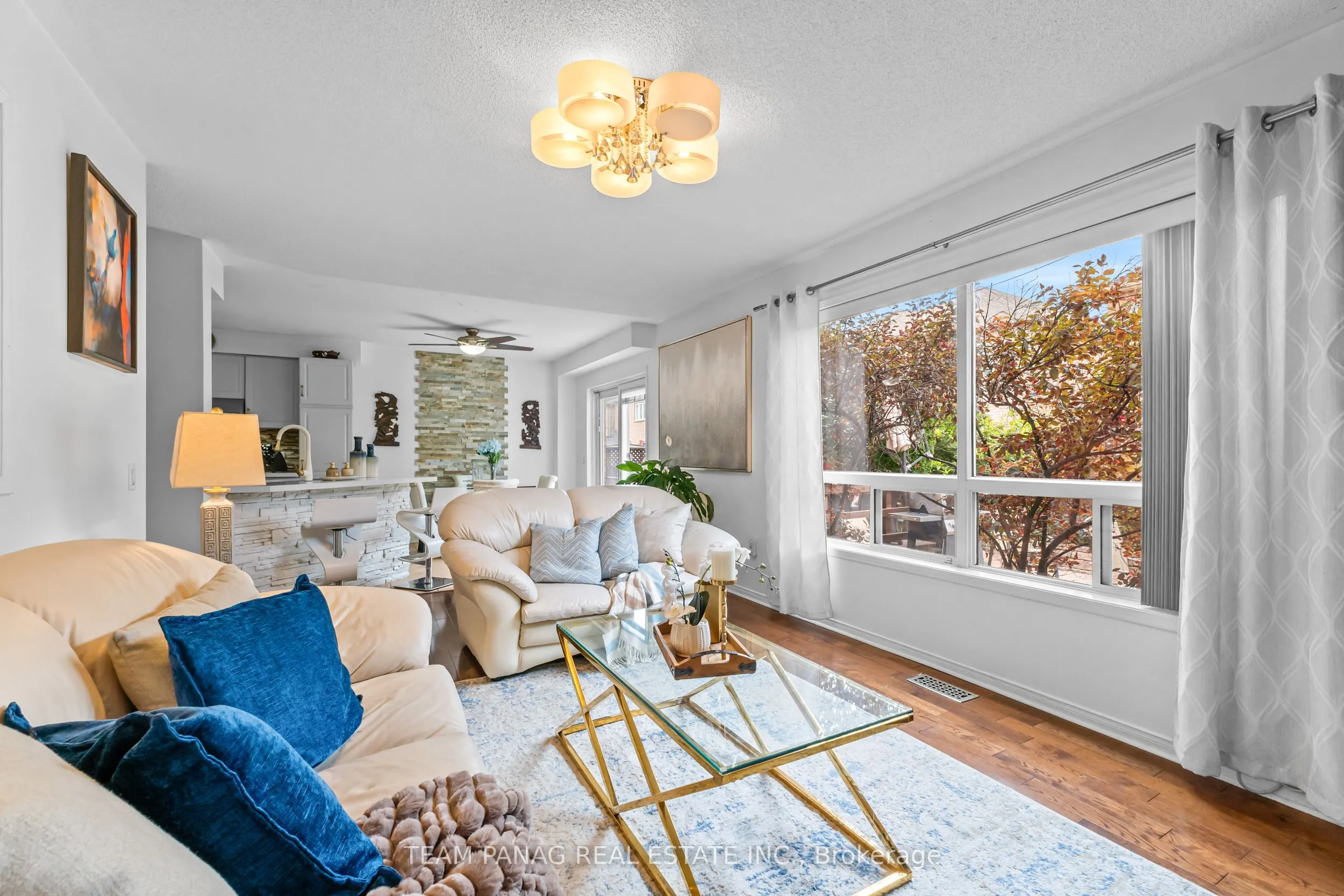 28 Charleswood Circle
