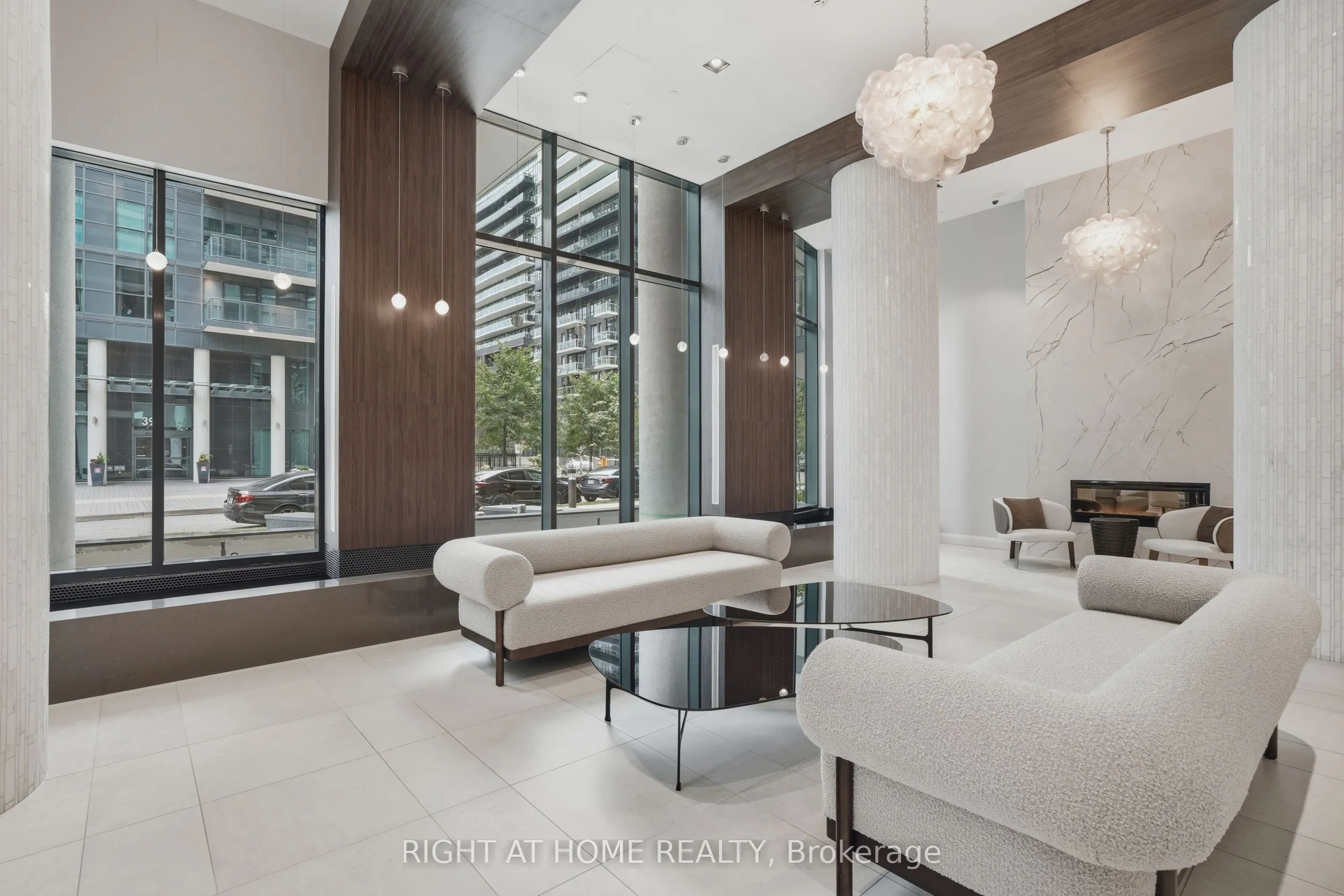 38 Annie Craig Drive, #2308