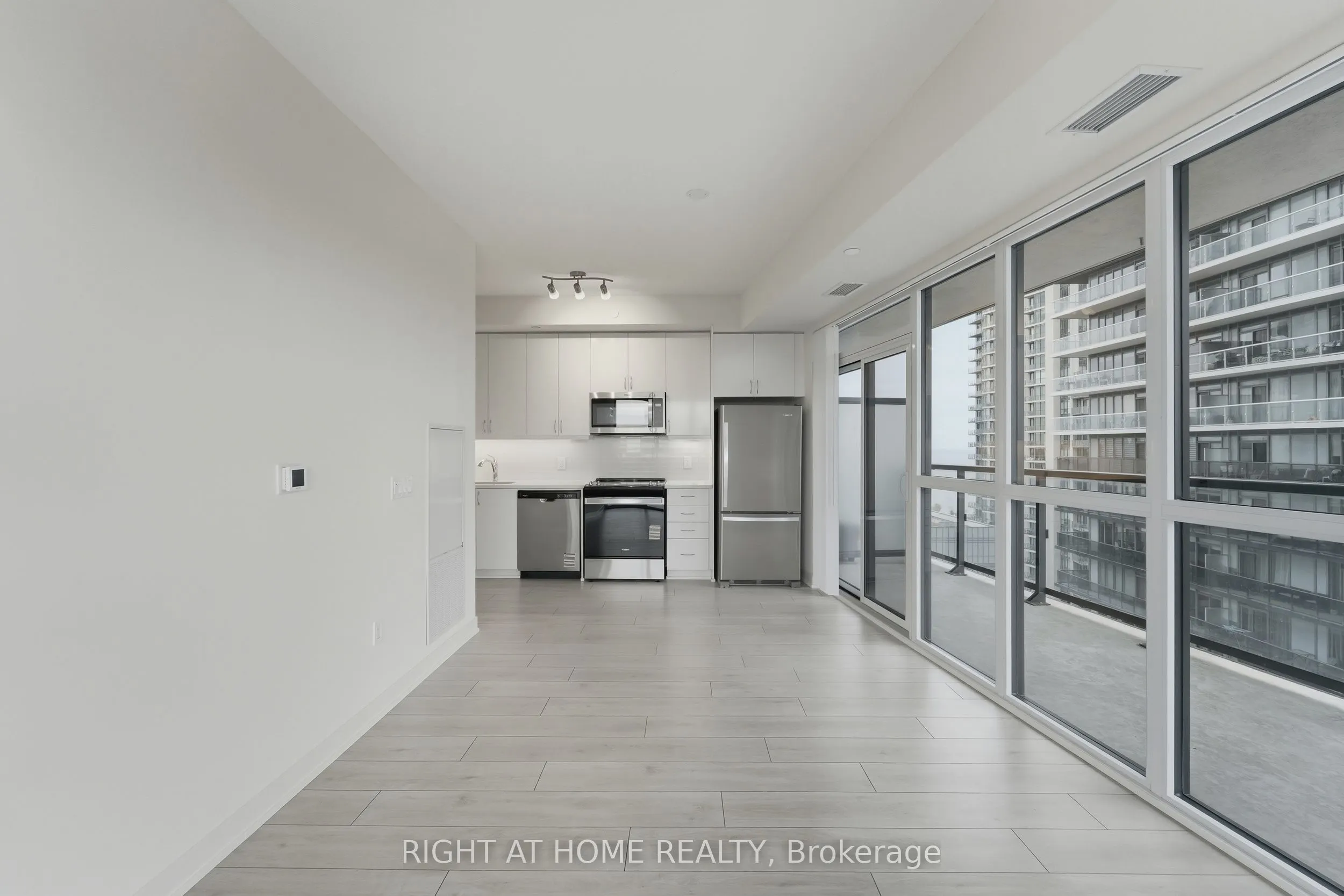 38 Annie Craig Drive, #2308