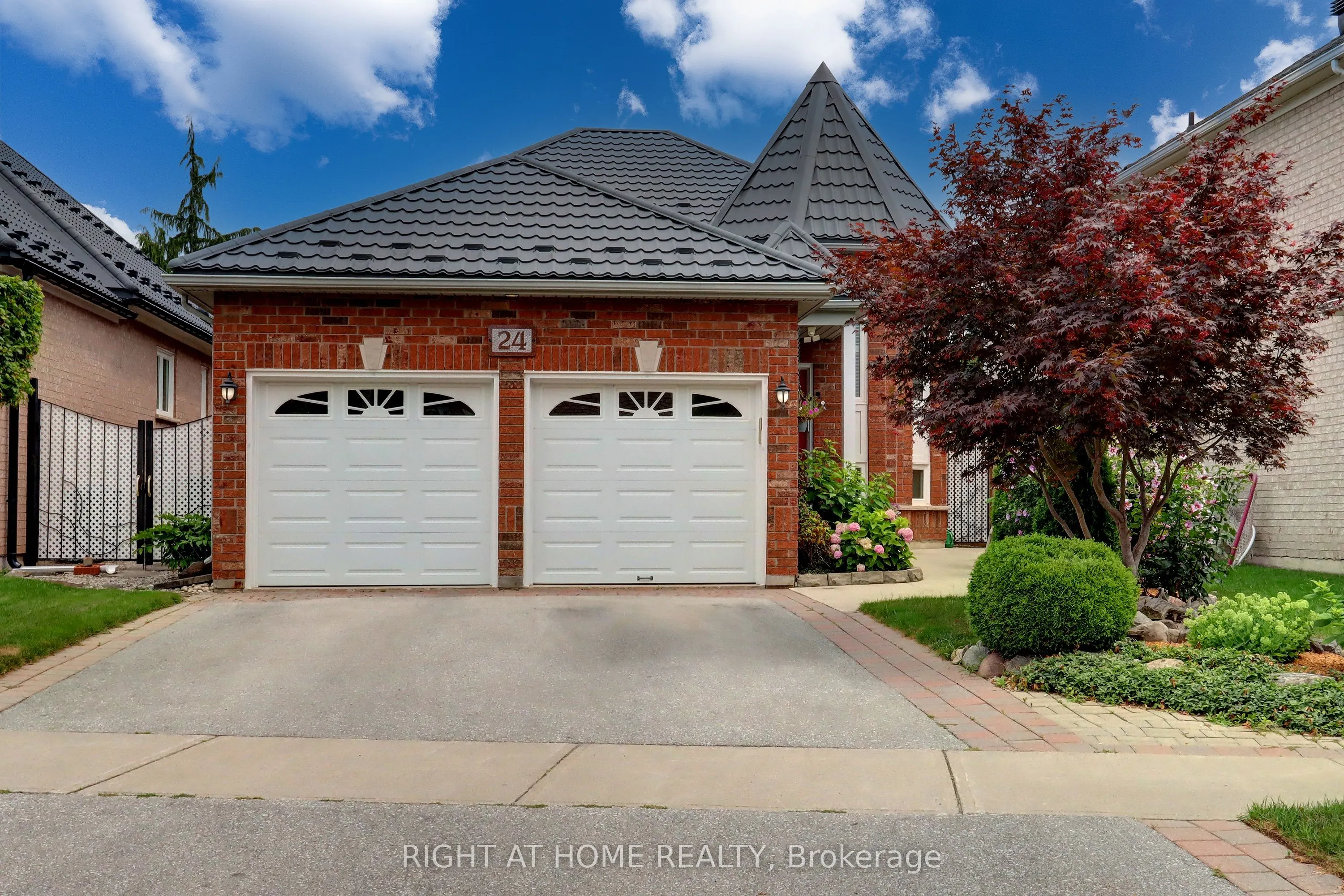 24 Huffmann Drive