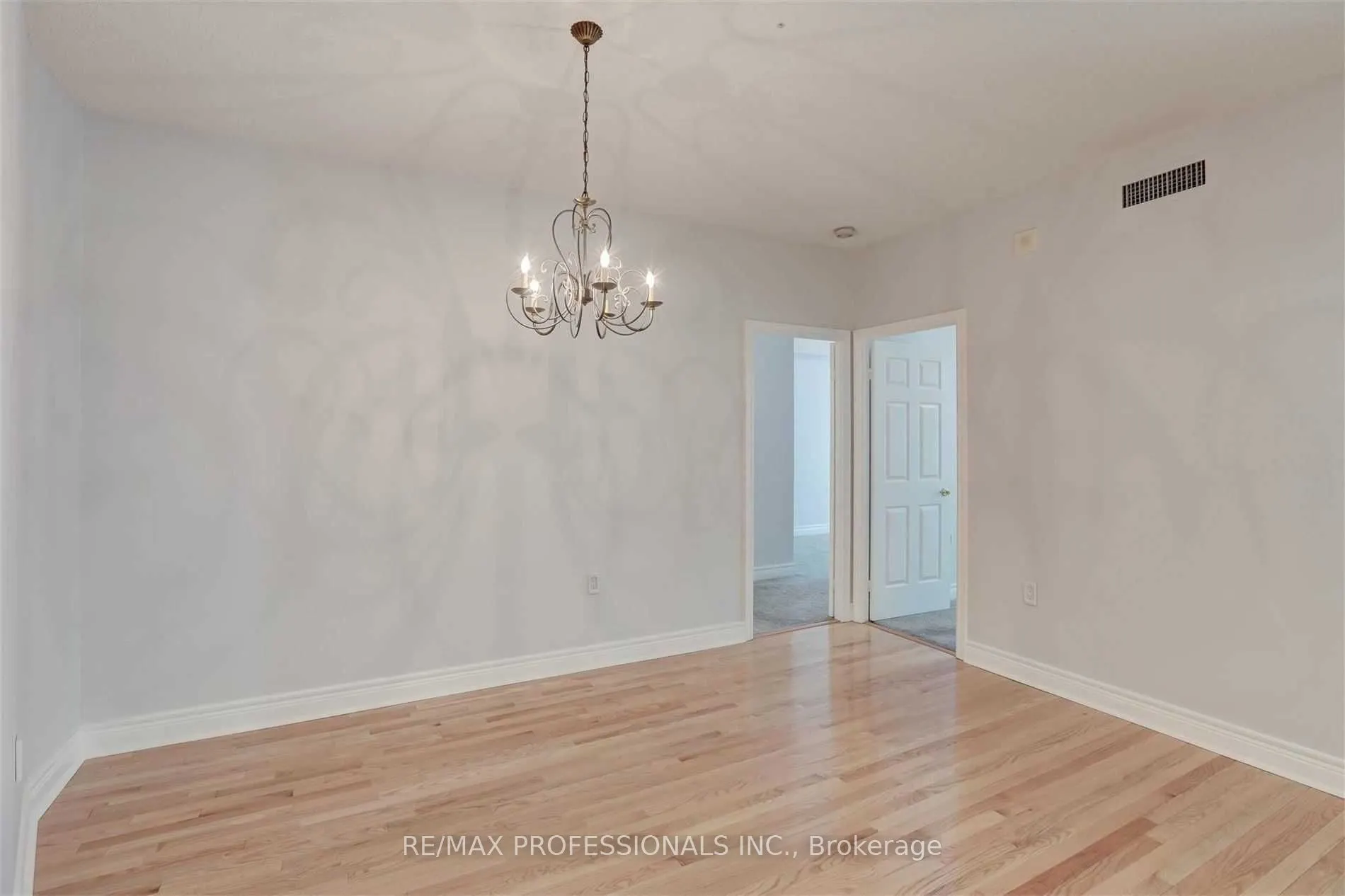 10 Old Mill Trail, #305