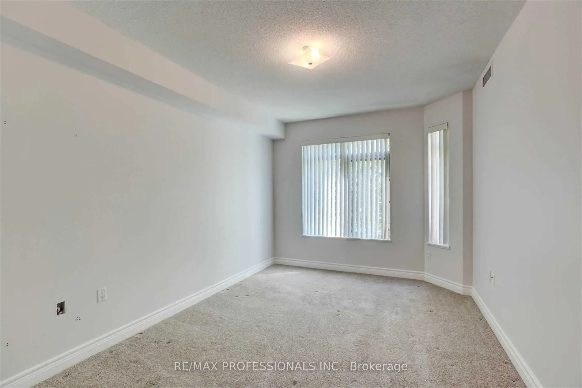 10 Old Mill Trail, #305
