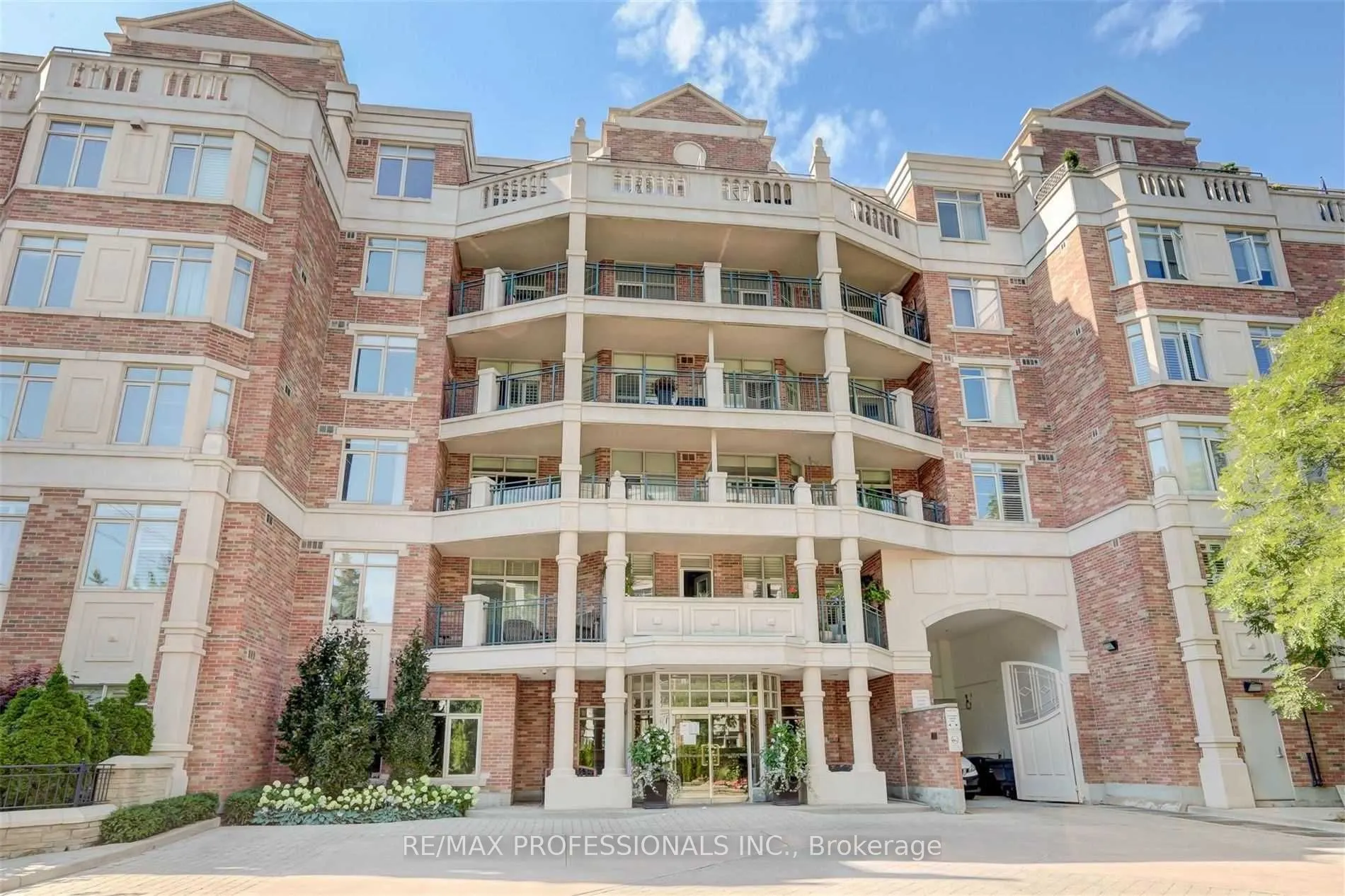 10 Old Mill Trail, #305