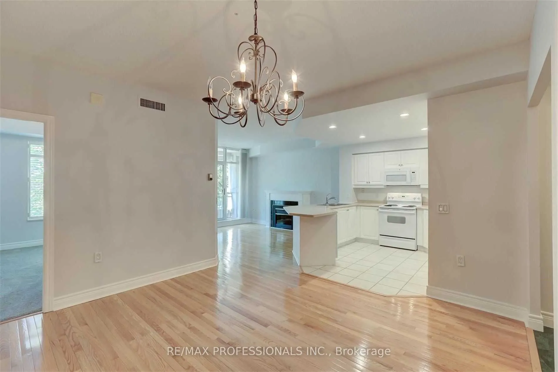 10 Old Mill Trail, #305