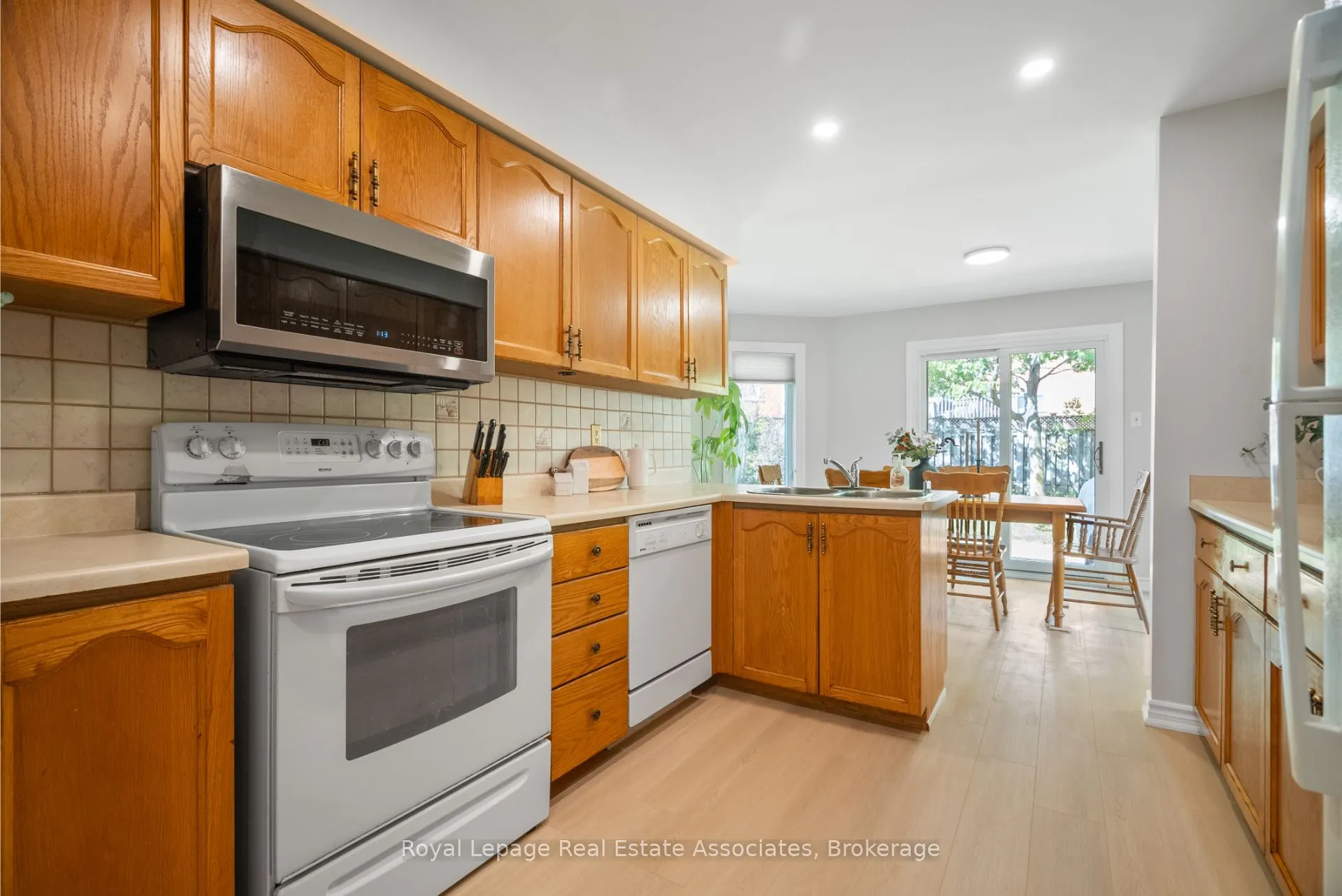 3439 Mulcaster Road