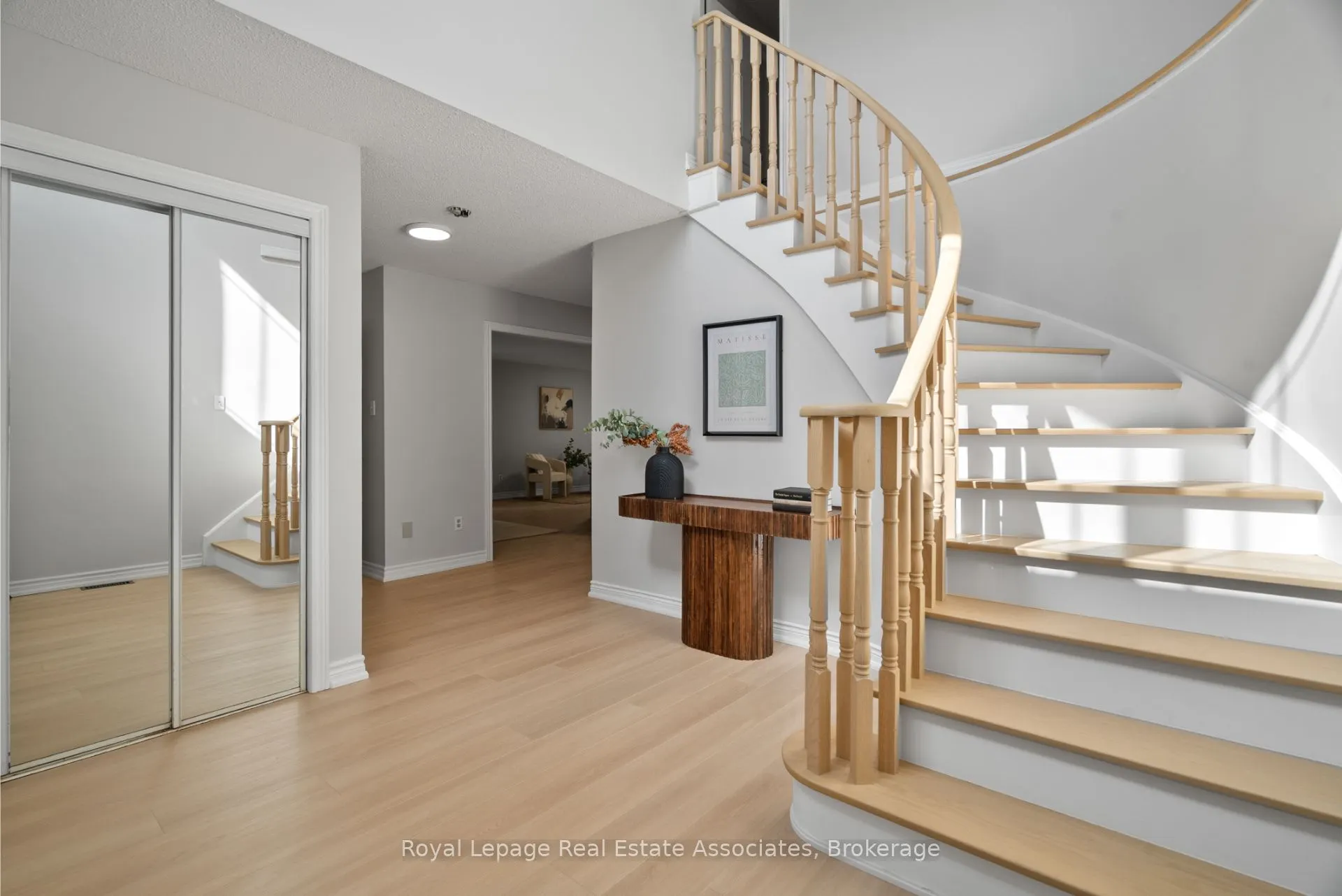 3439 Mulcaster Road
