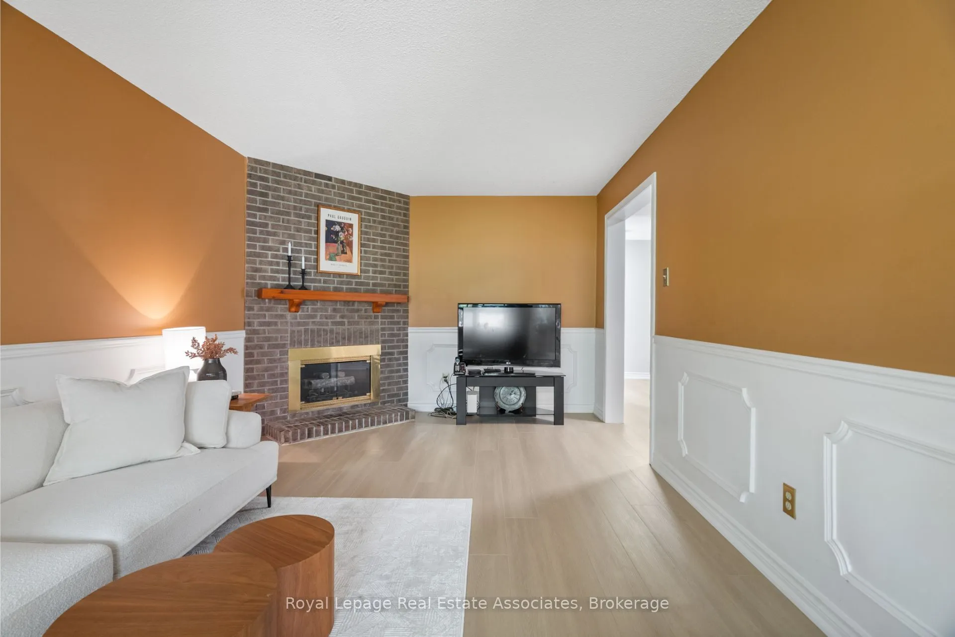 3439 Mulcaster Road