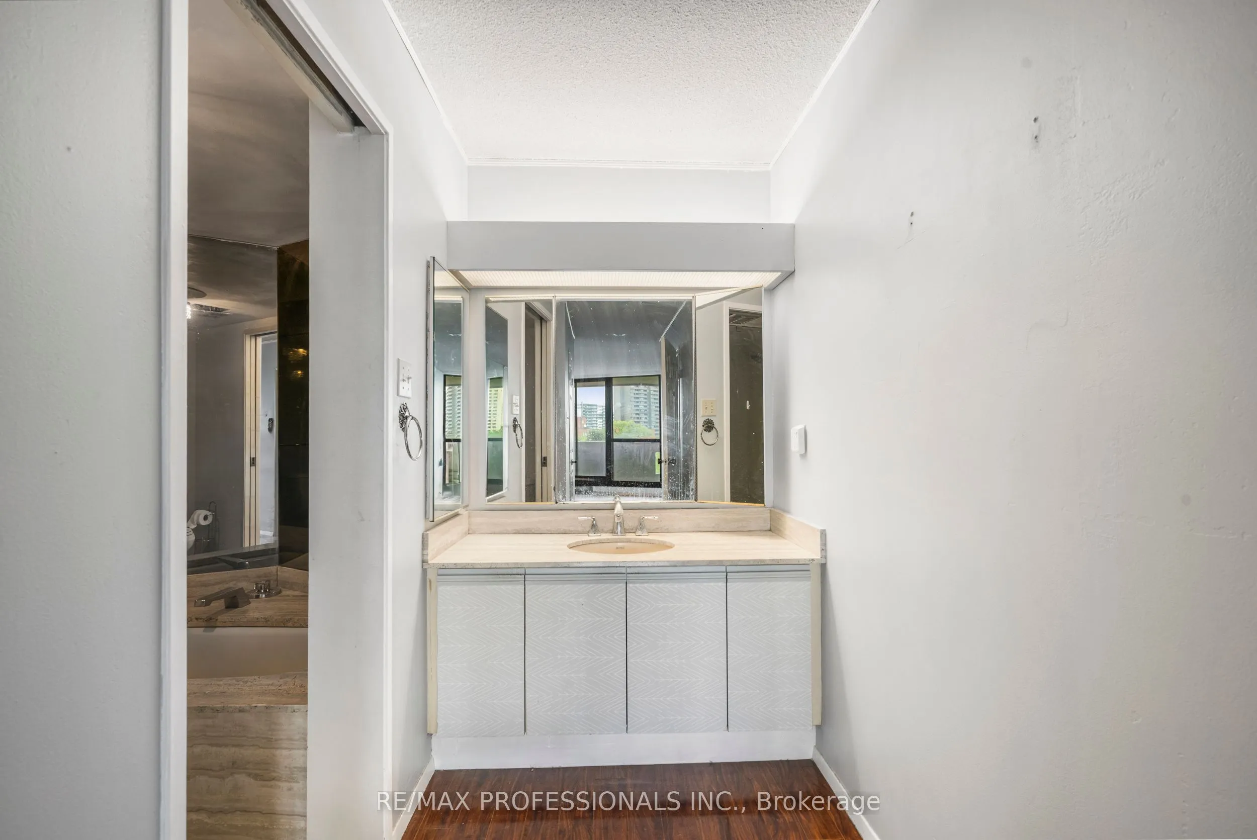 2010 Islington Avenue, #601