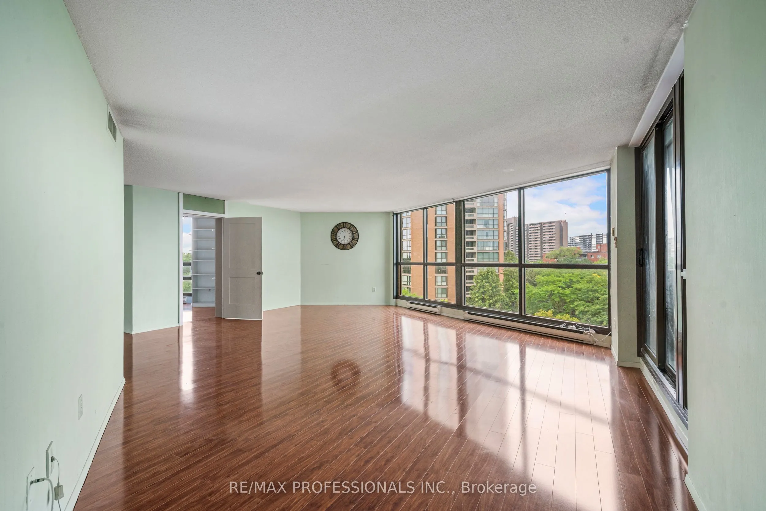 2010 Islington Avenue, #601