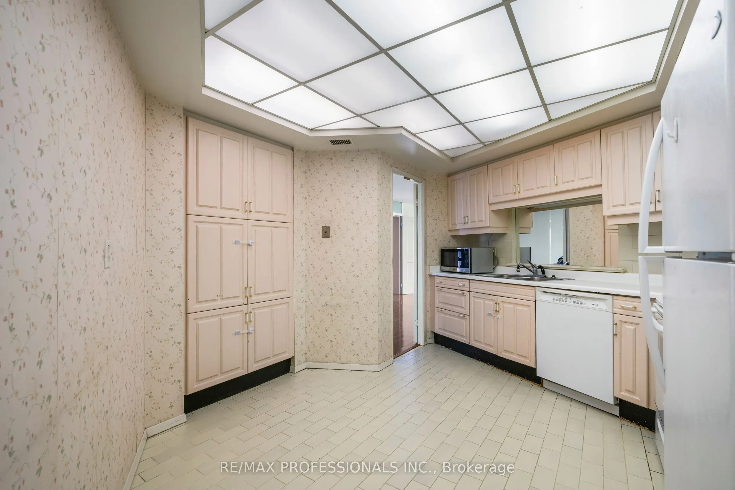 2010 Islington Avenue, #601
