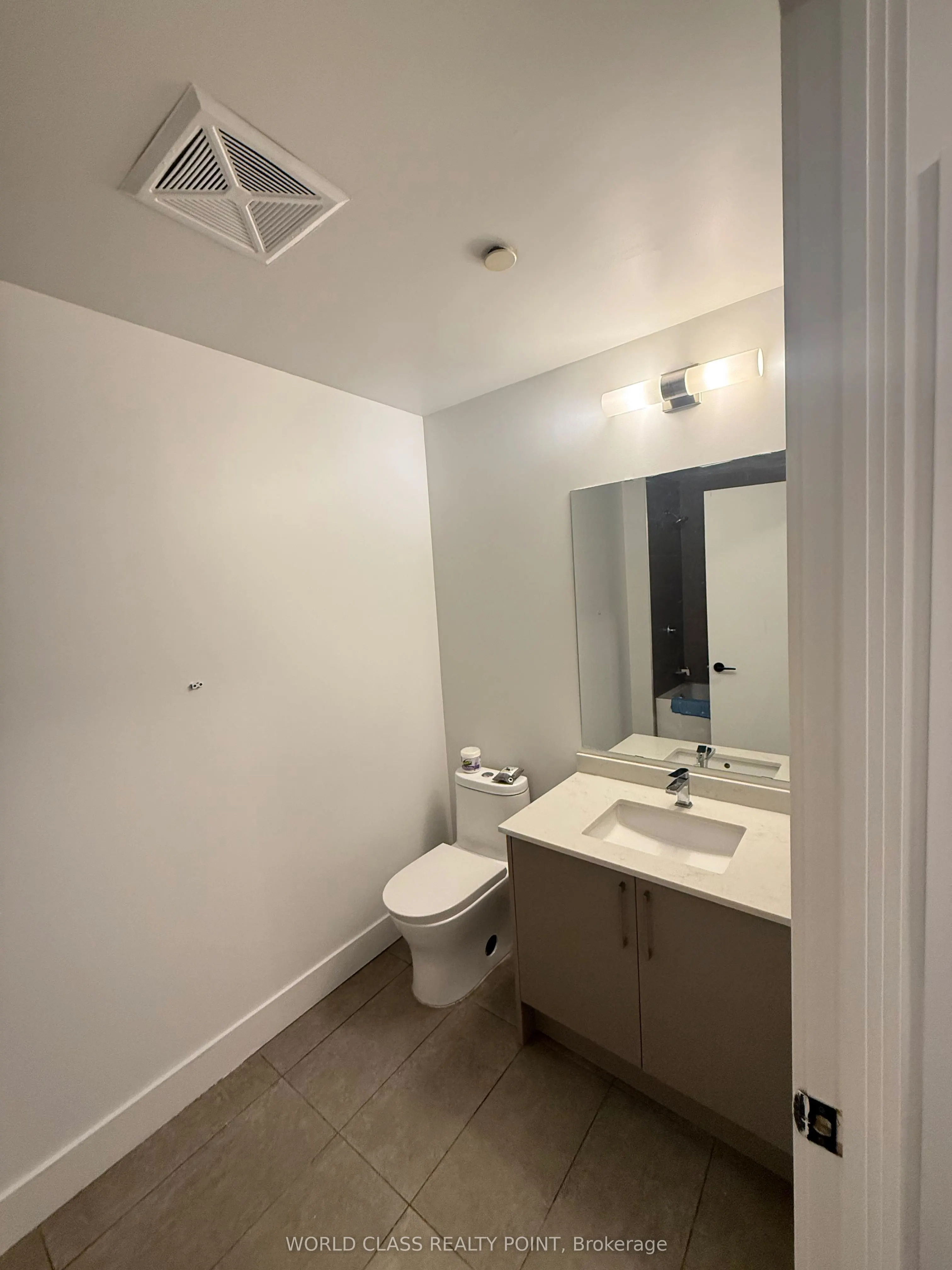 2450 Old Bronte Road, #609