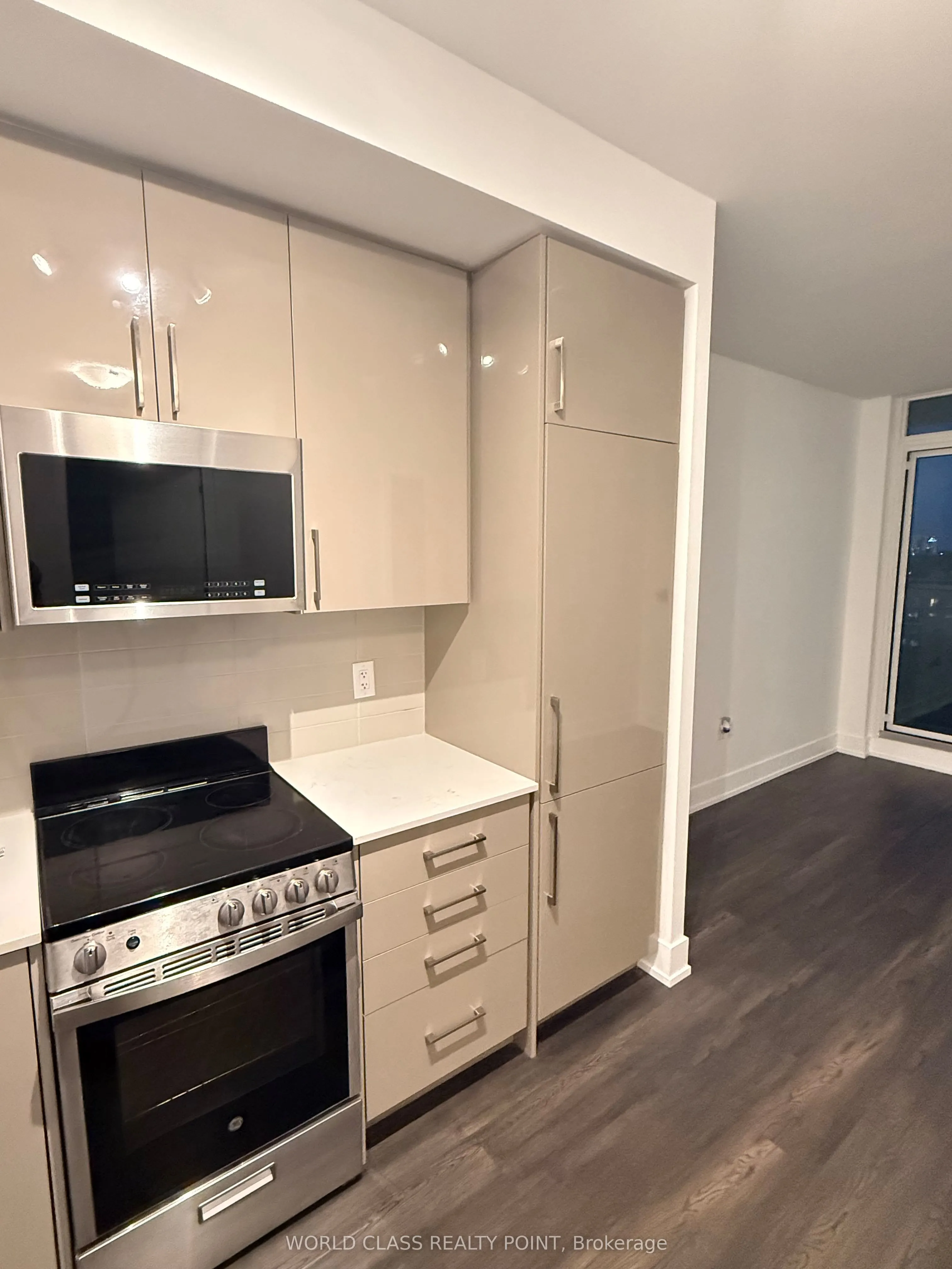 2450 Old Bronte Road, #609