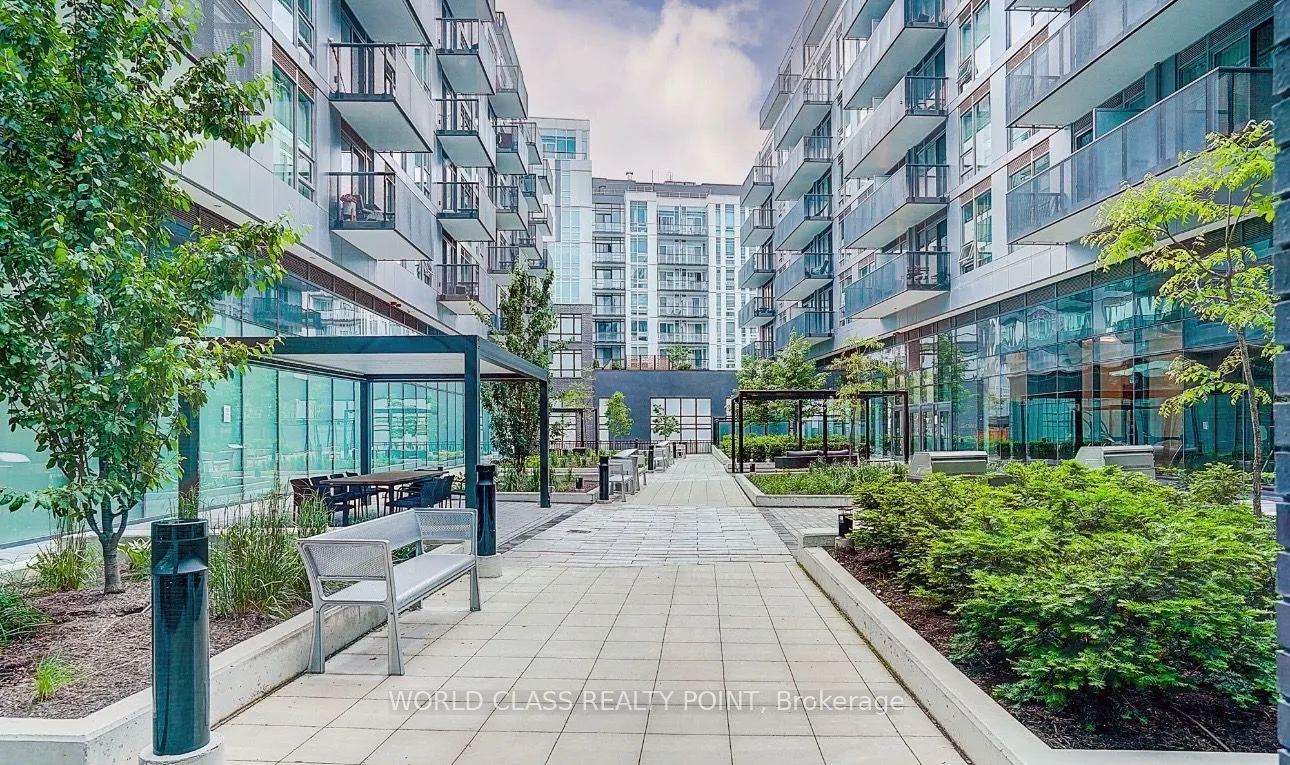 2450 Old Bronte Road, #609